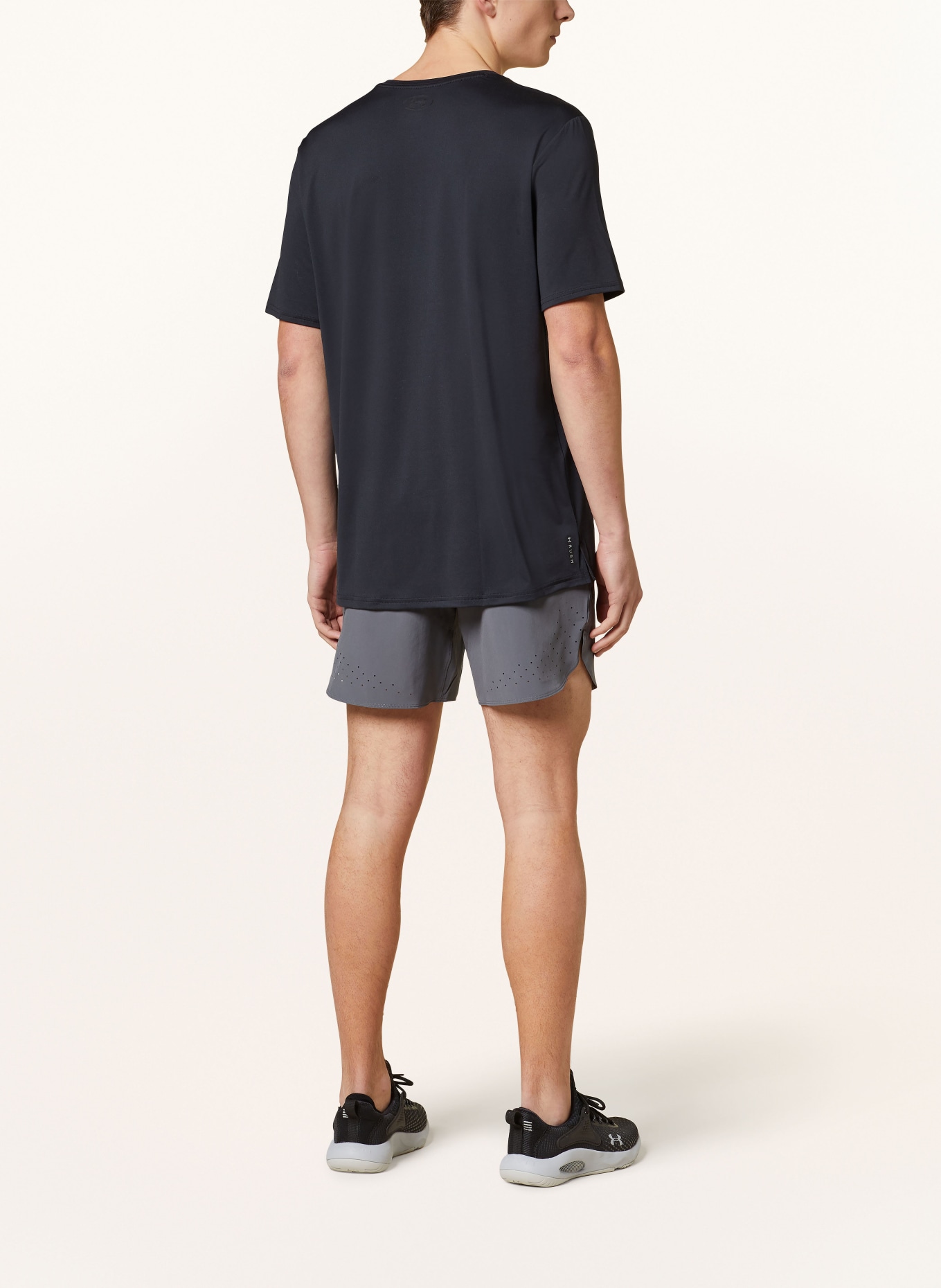 UNDER ARMOUR T-Shirt UA RUSH™ ENERGY, Color: BLACK (Image 3)