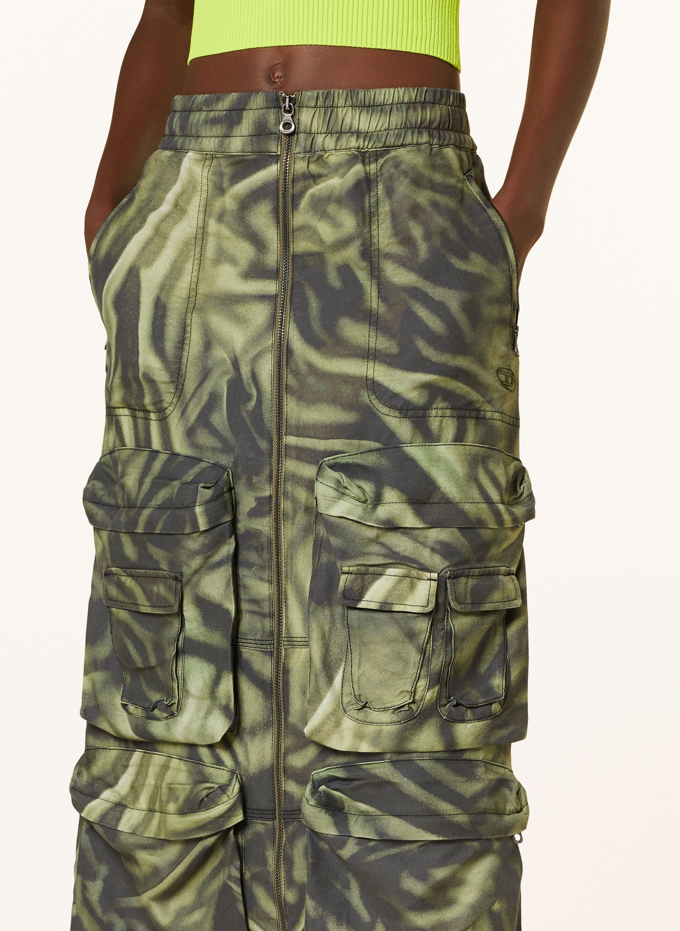 DIESEL Cargo skirt O-MIRTOW, Color: KHAKI/ DARK GREEN (Image 4)