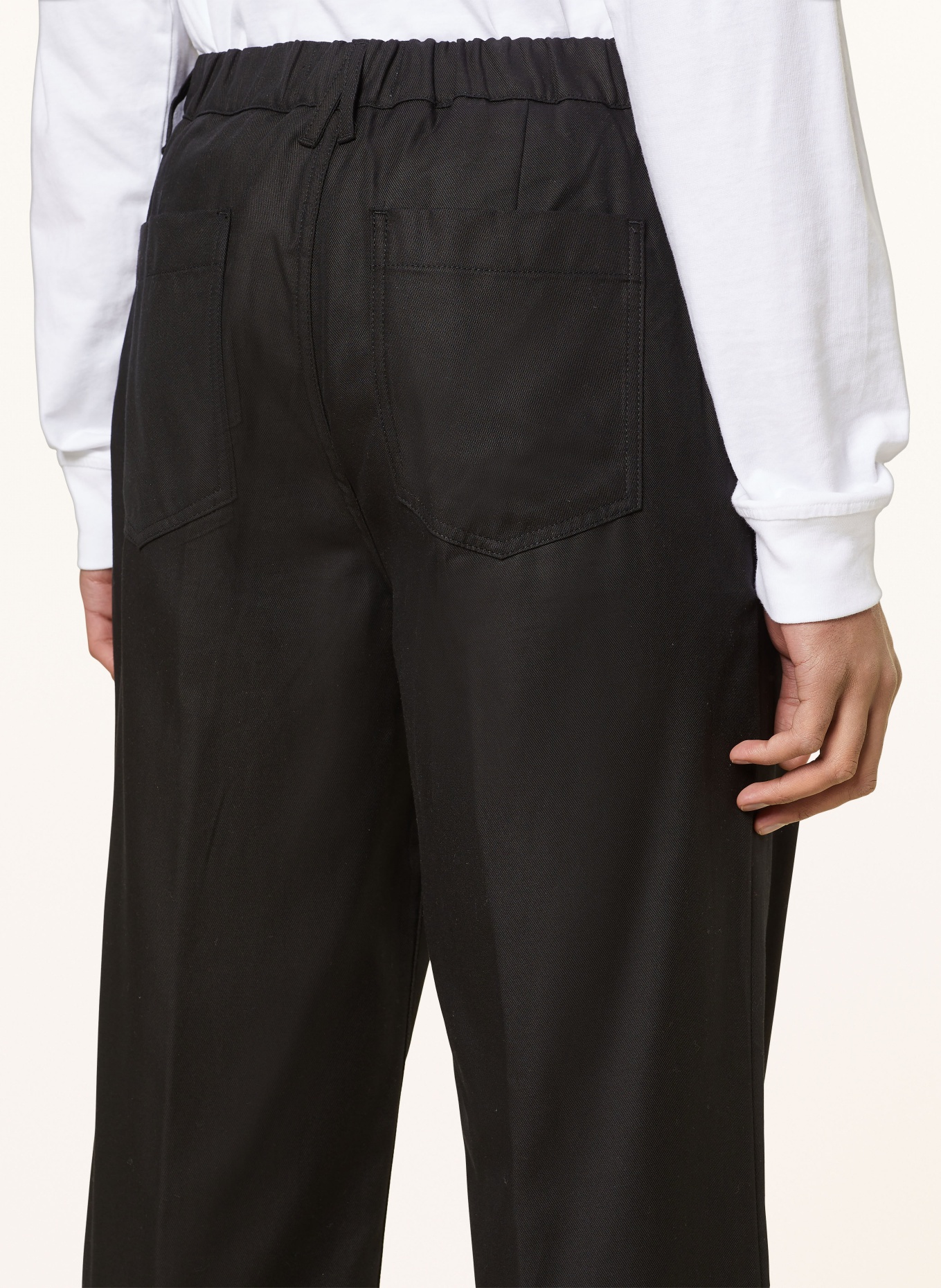 ARMEDANGELS Kalhoty CESAAR Straight Fit, Barva: 105 BLACK (Obrázek 6)