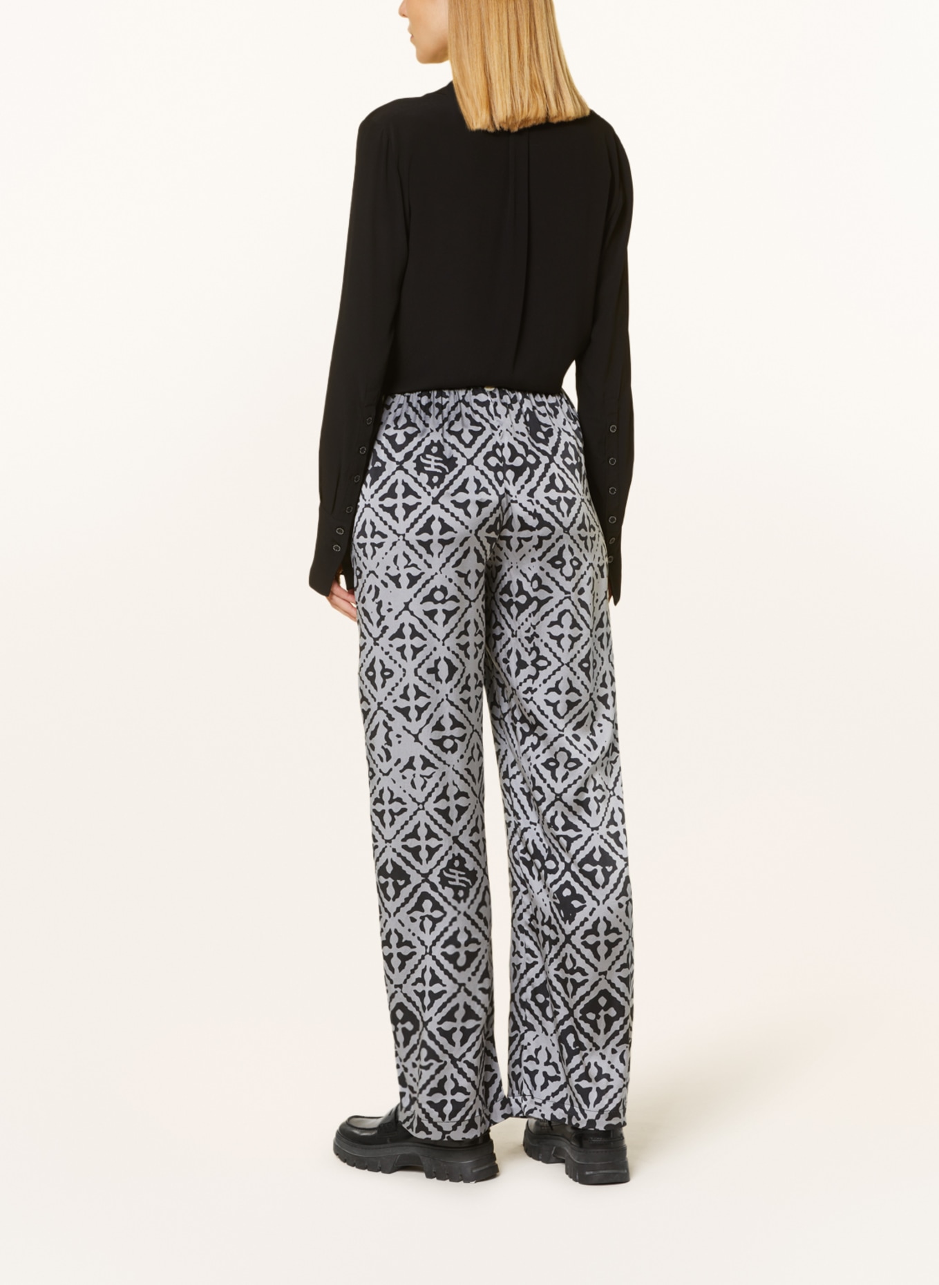 friendly hunting Wide leg trousers made of silk, Color: GRAY/ BLACK (Image 3)