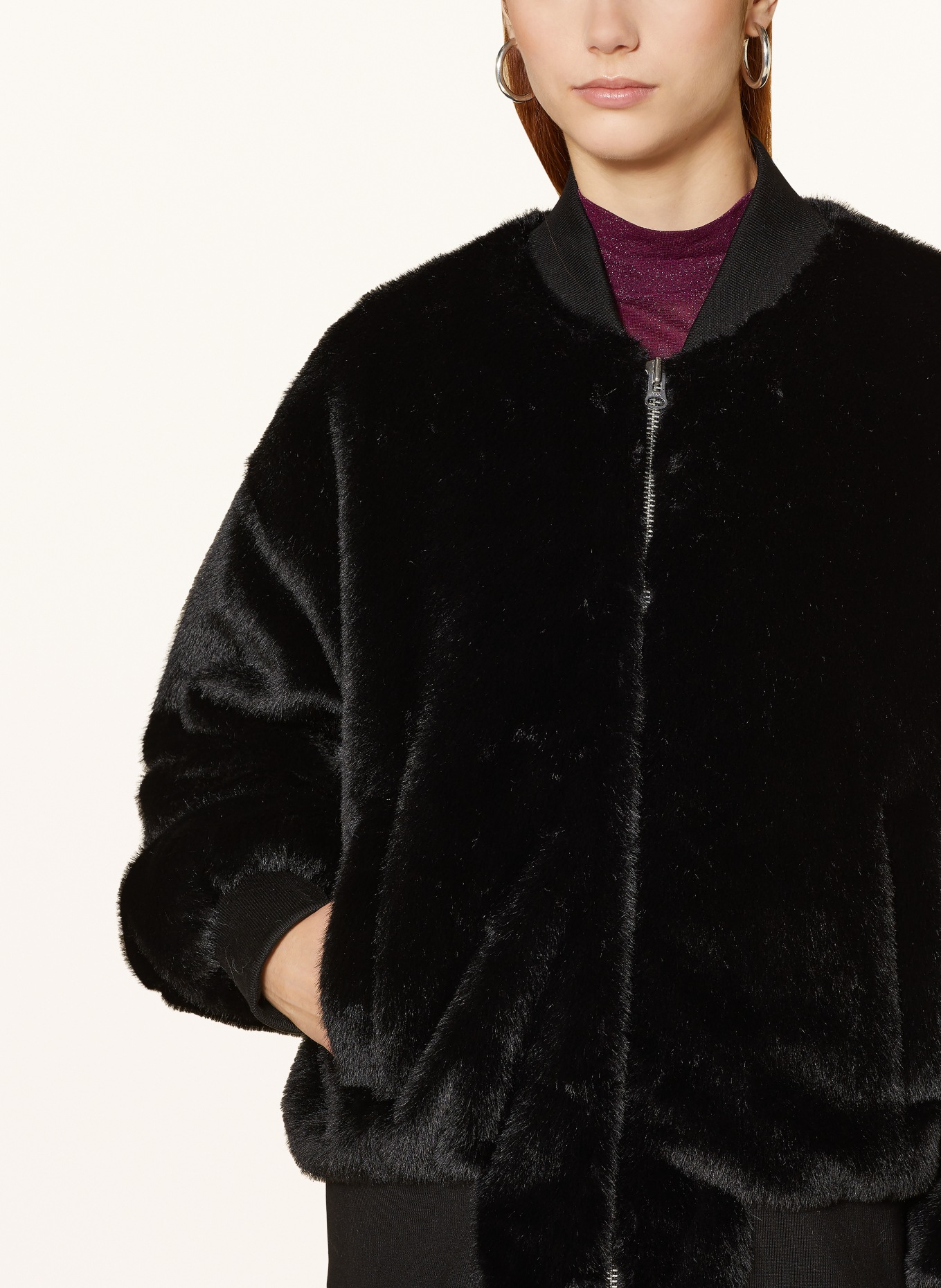 MEOTINE Faux fur bomber jacket BIANCA, Color: BLACK (Image 4)