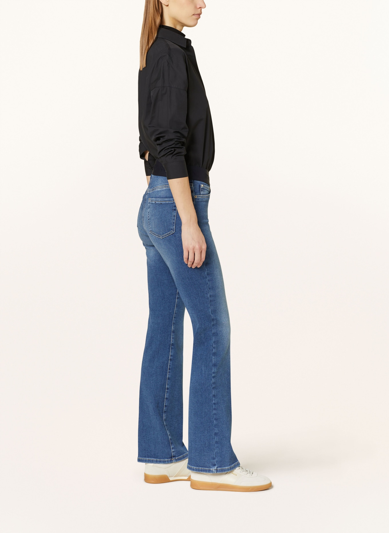 CAMBIO Flared jeans PHILIA, Color: 5108 mid silent used (Image 4)