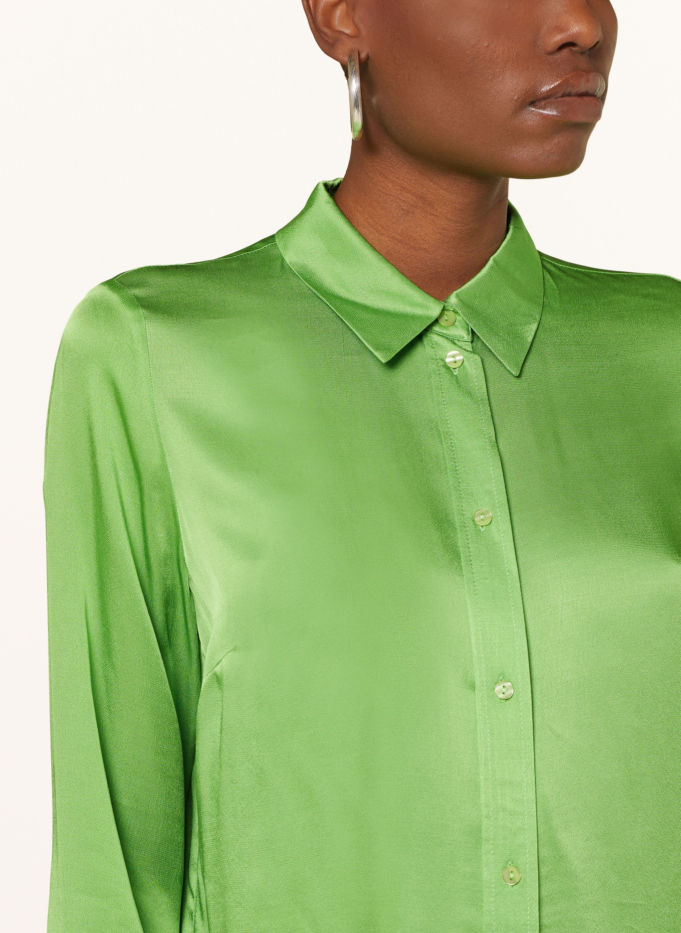 Smith & Soul Satin shirt blouse, Color: GREEN (Image 4)