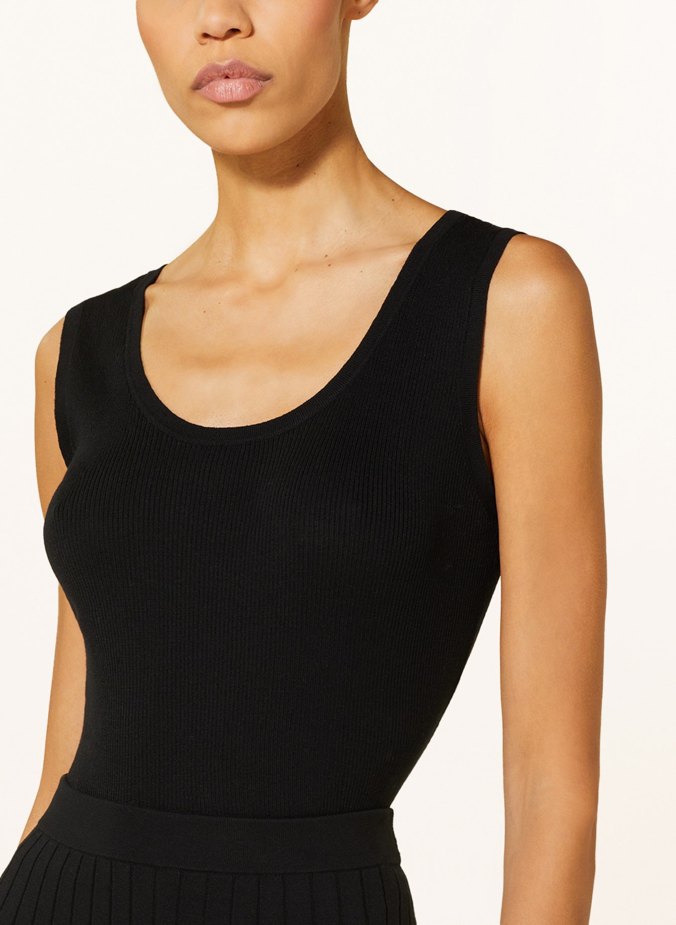 SMINFINITY Top with silk, Color: BLACK (Image 4)