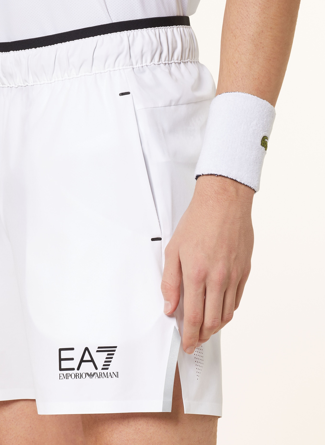 EA7 EMPORIO ARMANI Tennisshorts, Farbe: WEISS (Bild 5)