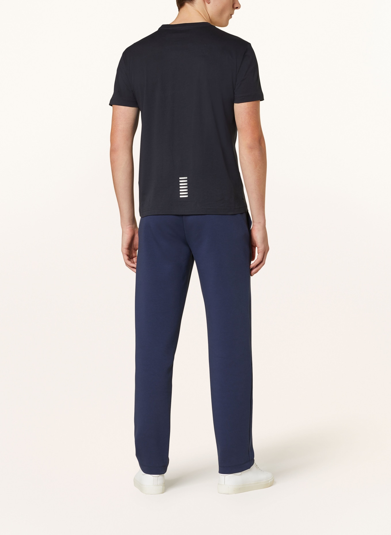 EA7 EMPORIO ARMANI Pants in jogger style, Color: DARK BLUE (Image 3)