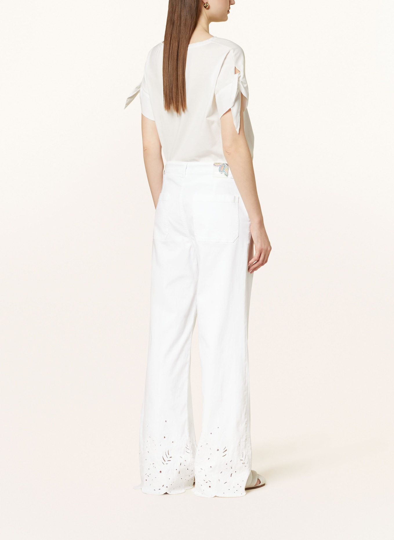 MARC CAIN Jeans WARRI with broderie anglaise, Color: 100 WHITE (Image 3)