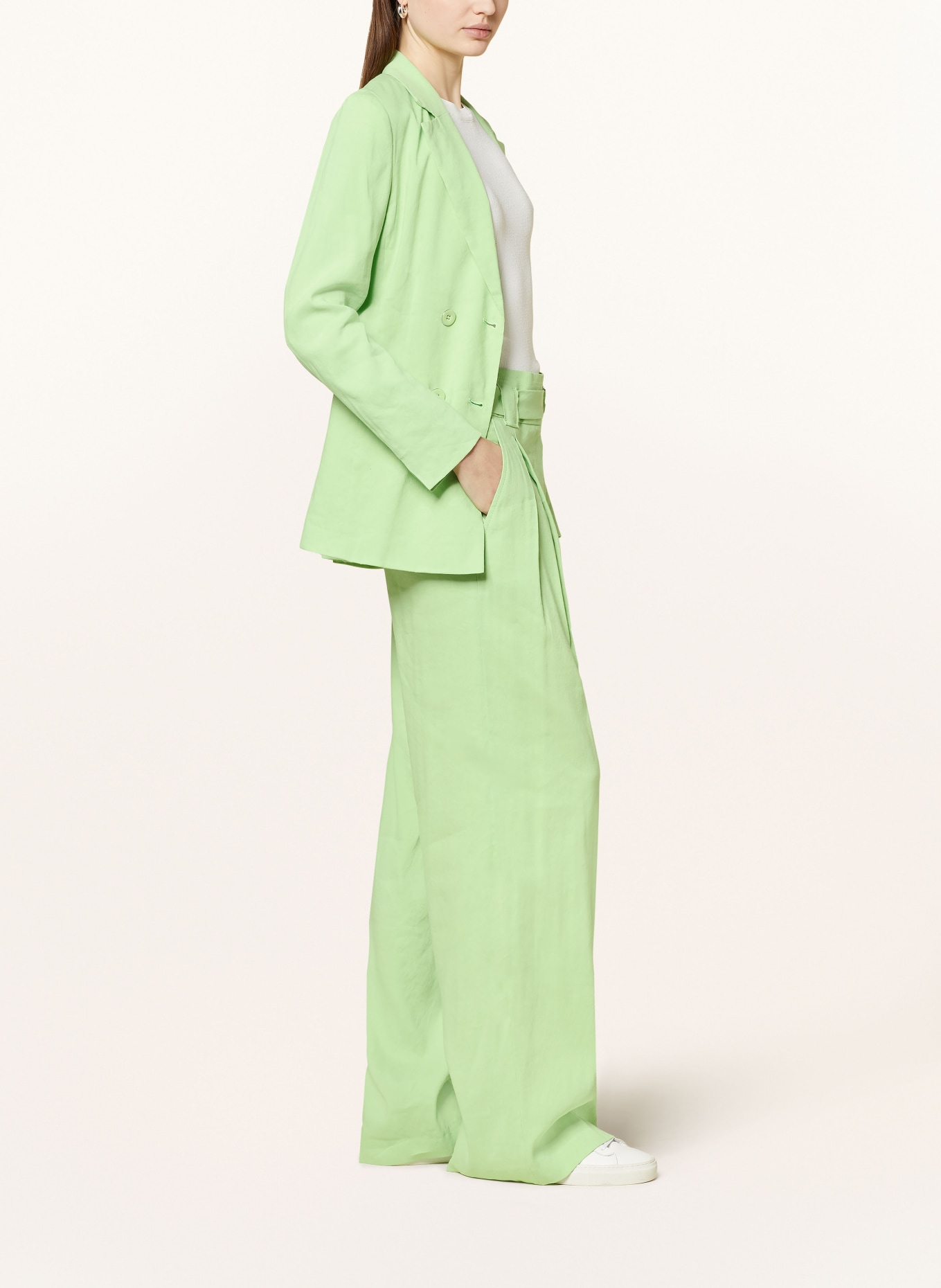 MARC CAIN Wide leg trousers WICHITA with linen, Color: 531 light apple green (Image 4)