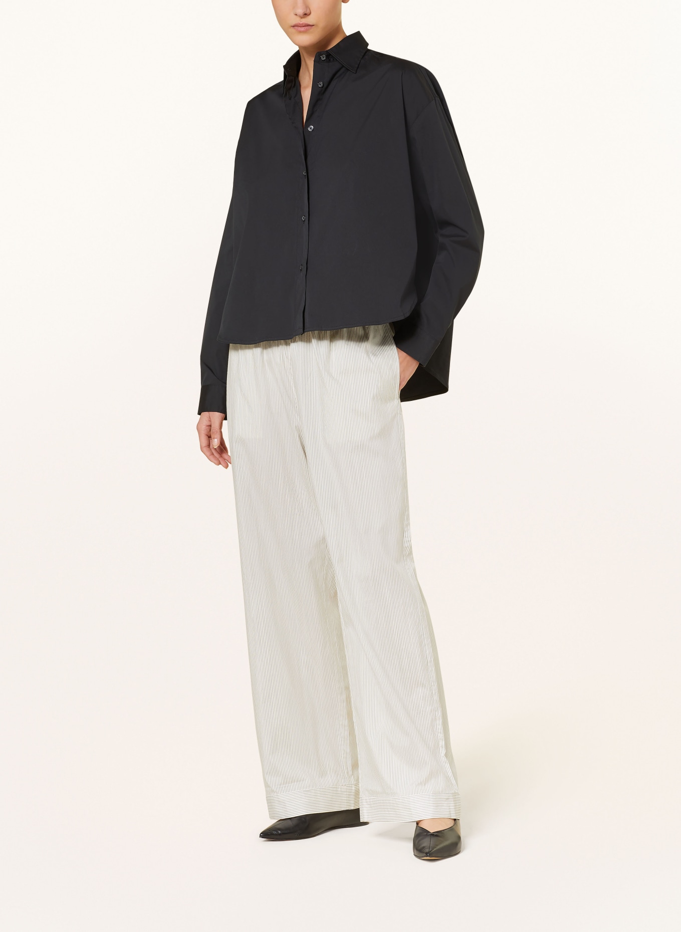 COS Wide leg trousers made of silk, Color: GRAY/ LIGHT GRAY (Image 2)