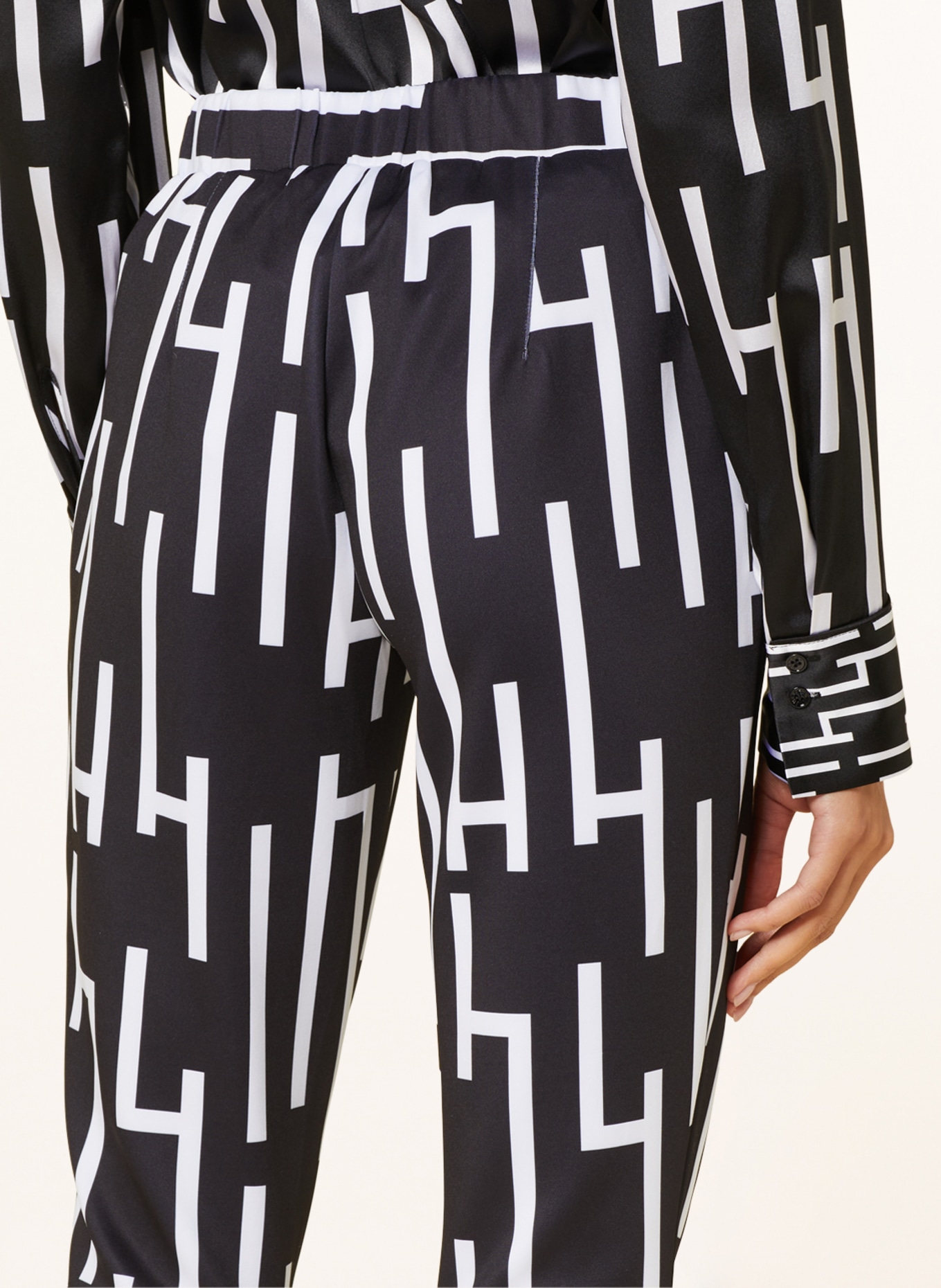 HERZEN'S ANGELEGENHEIT Jersey pants, Color: BLACK/ WHITE (Image 5)