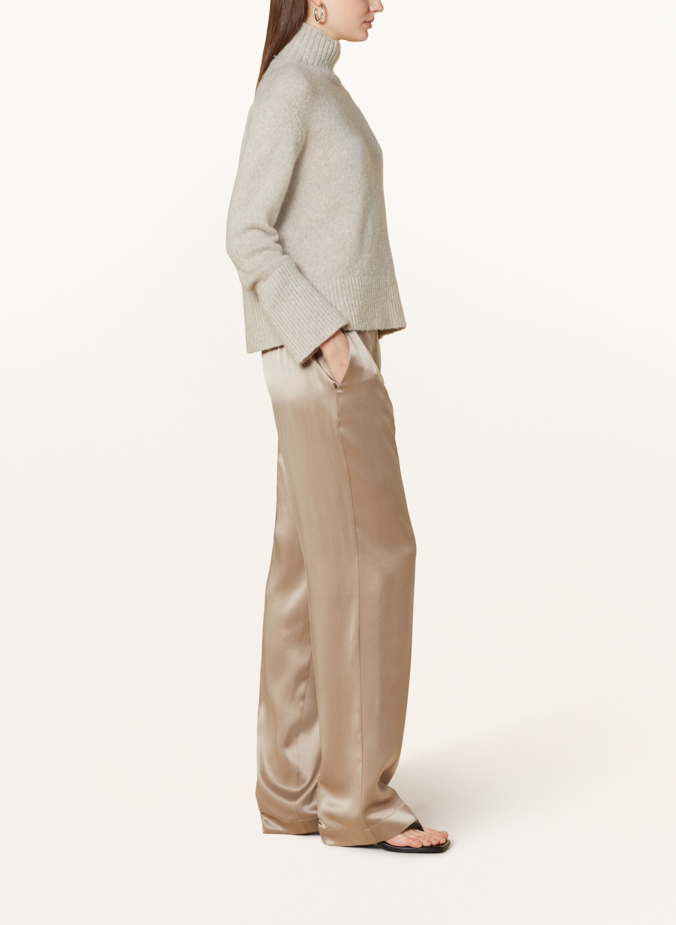 JOSEPH Wide leg trousers made of silk, Color: GRAY (Image 4)