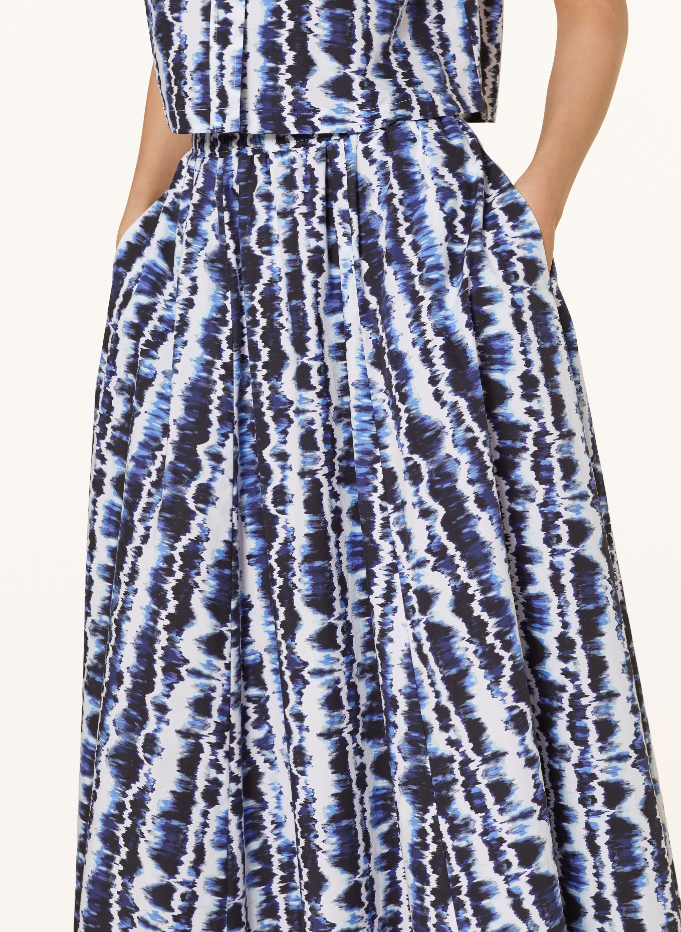 MRS & HUGS Skirt, Color: WHITE/ DARK BLUE (Image 4)