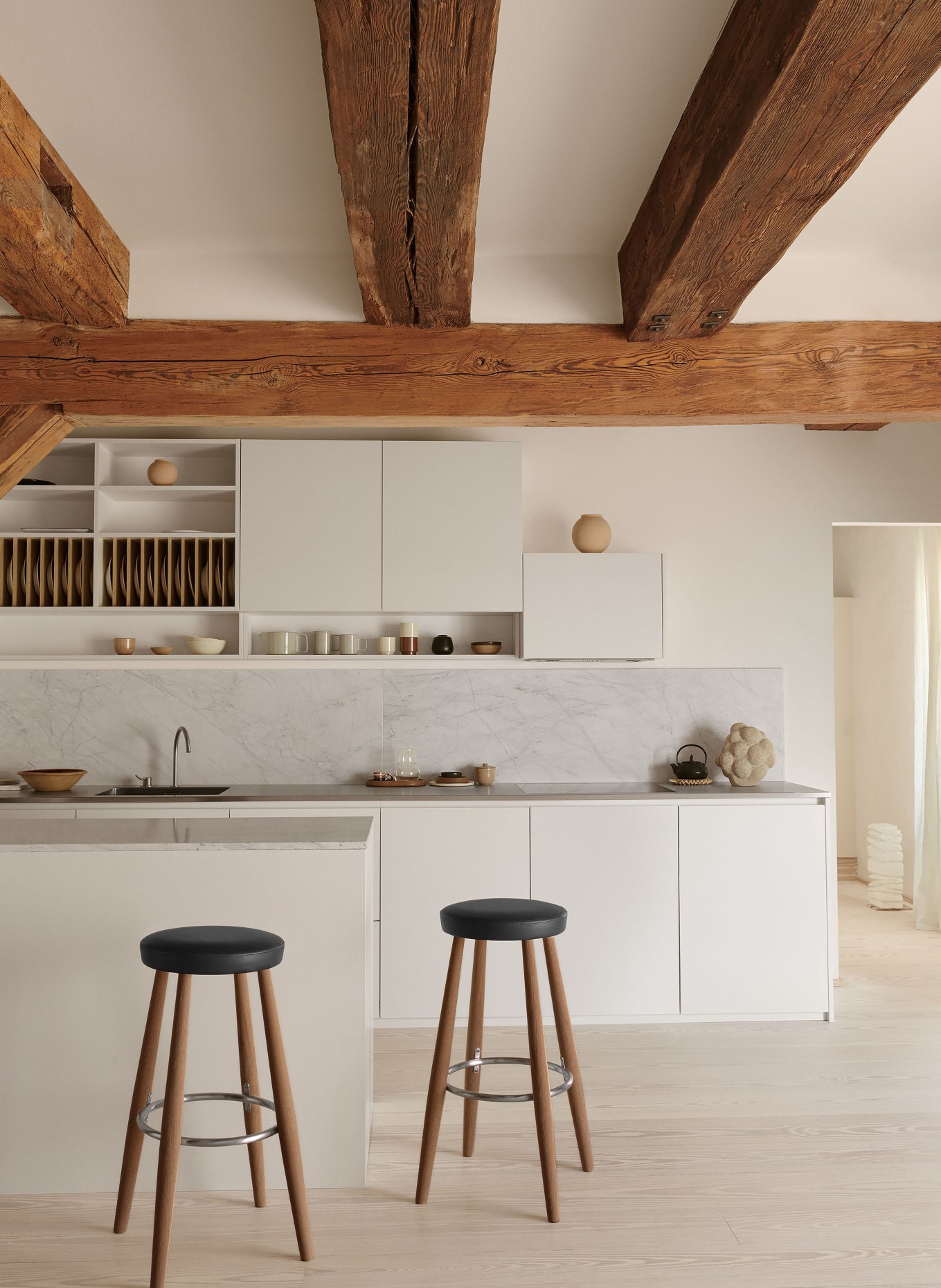 CARL HANSEN AND SØN Hocker CH56: SCHWARZ