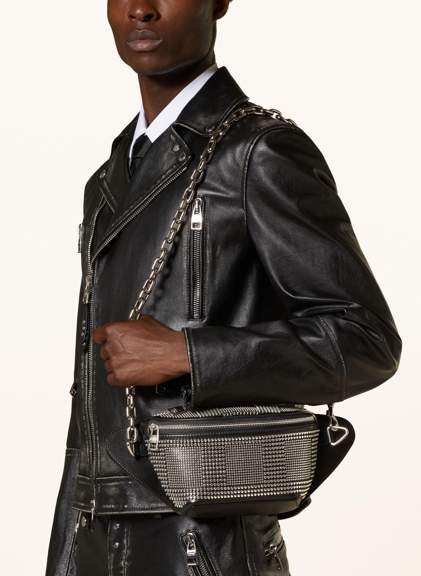 Alexander McQUEEN Waist bag with rivets, Color: BLACK (Image 4)