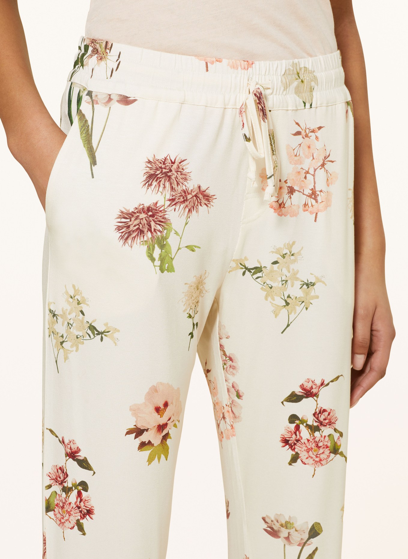 ESSENZA Spodnie od piżamy JULES ANNEBELLA, Kolor: KREMOWY/ ZIELONY/ CIEMNOCZERWONY (Obrazek 5)