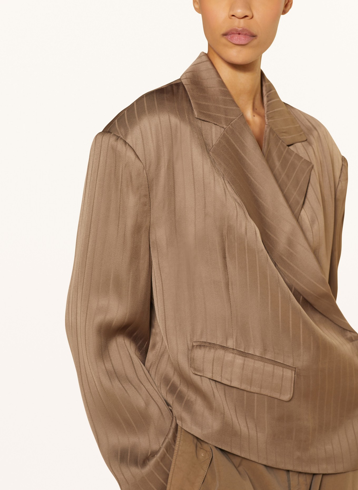 Satin blazer and pants shop