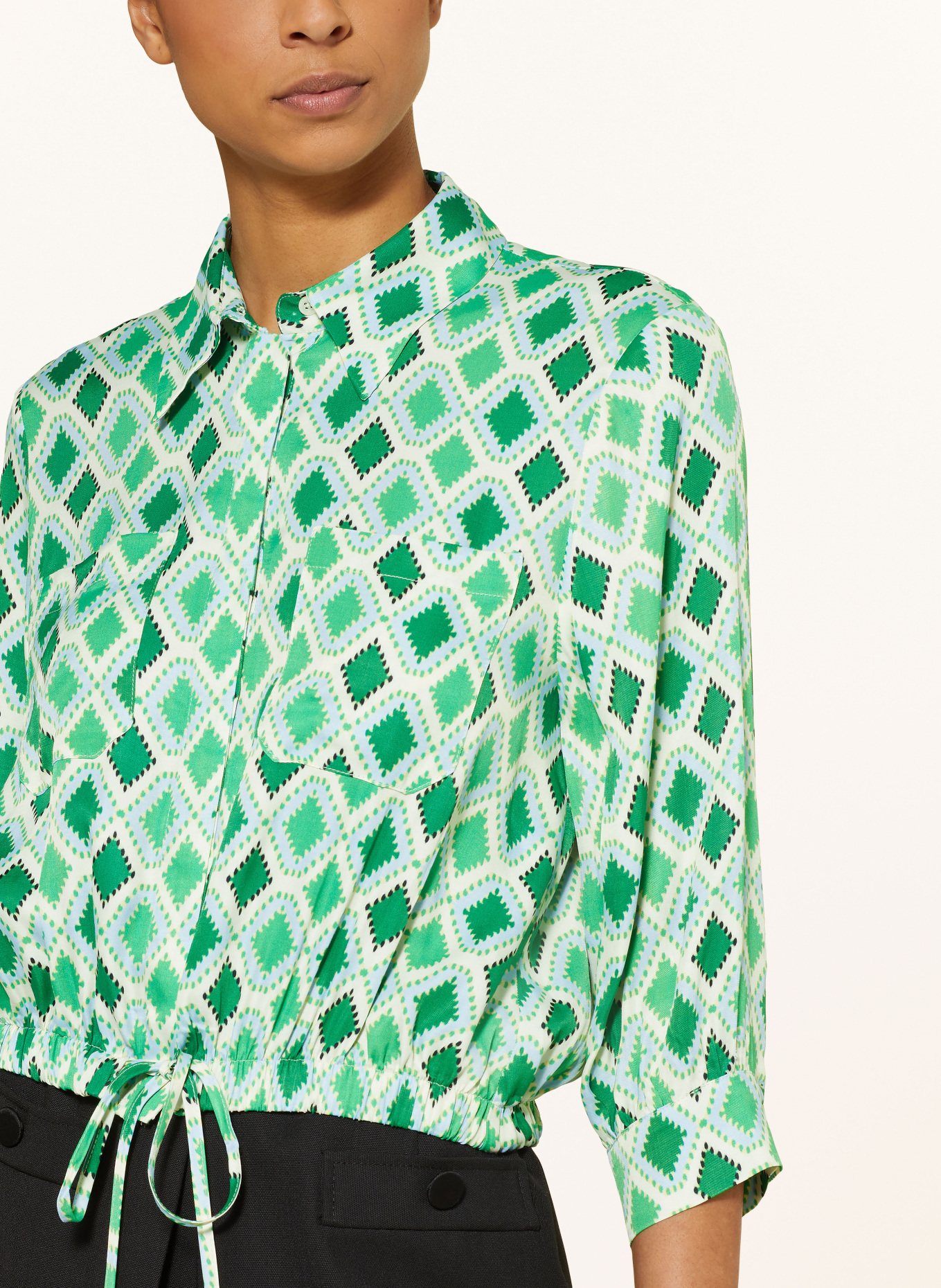 MORE & MORE Cropped shirt blouse made of satin, Color: GREEN/ ECRU/ BLACK (Image 4)