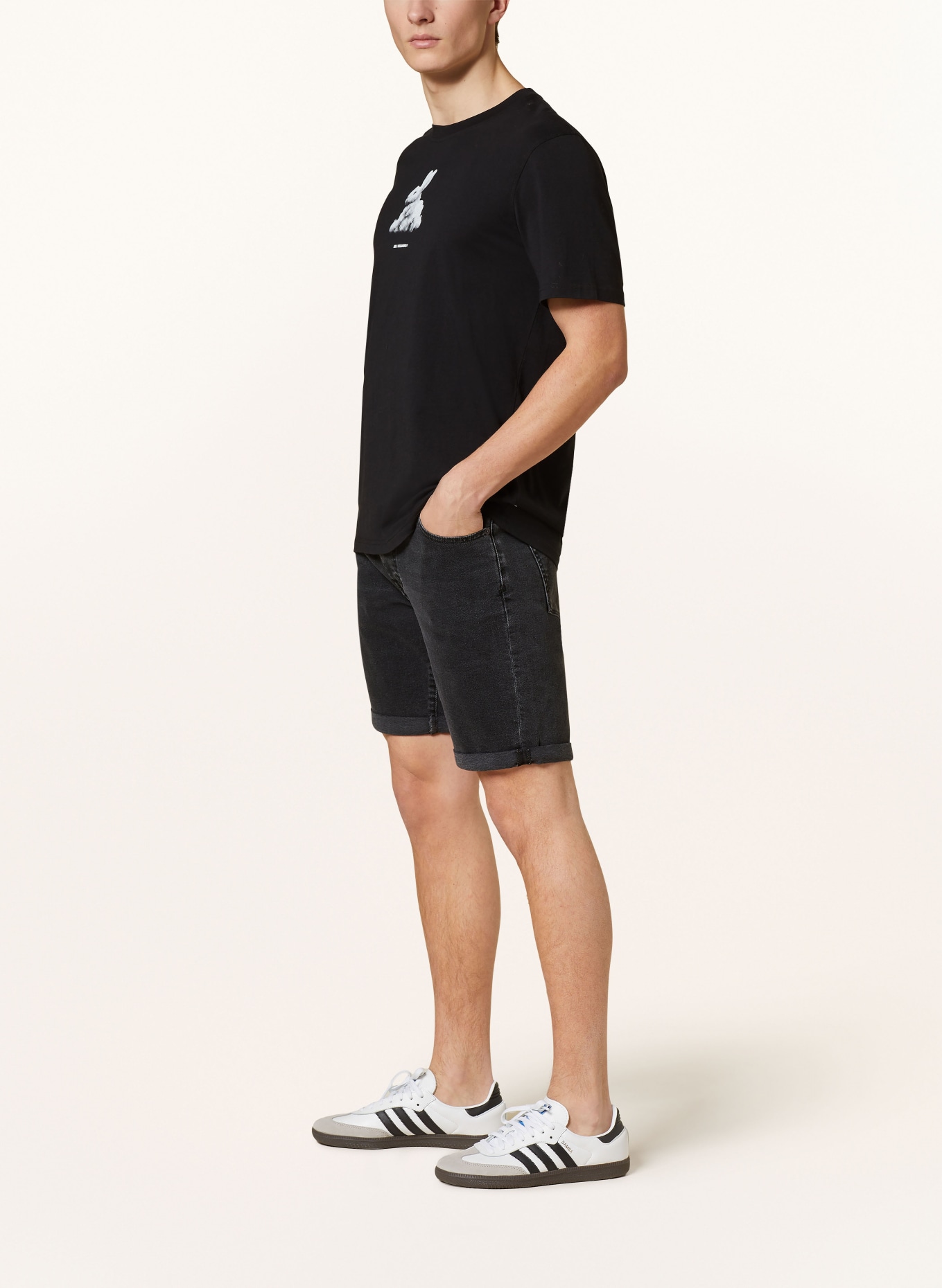 ARMEDANGELS Denim shorts NAAILO slim fit, Color: 2438 black washed authentic (Image 4)