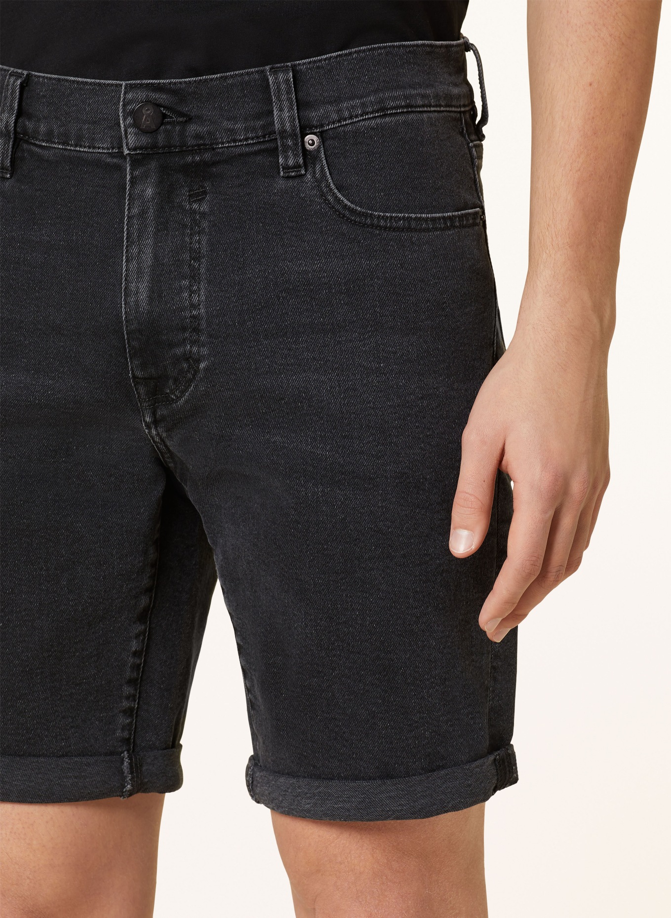 ARMEDANGELS Denim shorts NAAILO slim fit, Color: 2438 black washed authentic (Image 5)