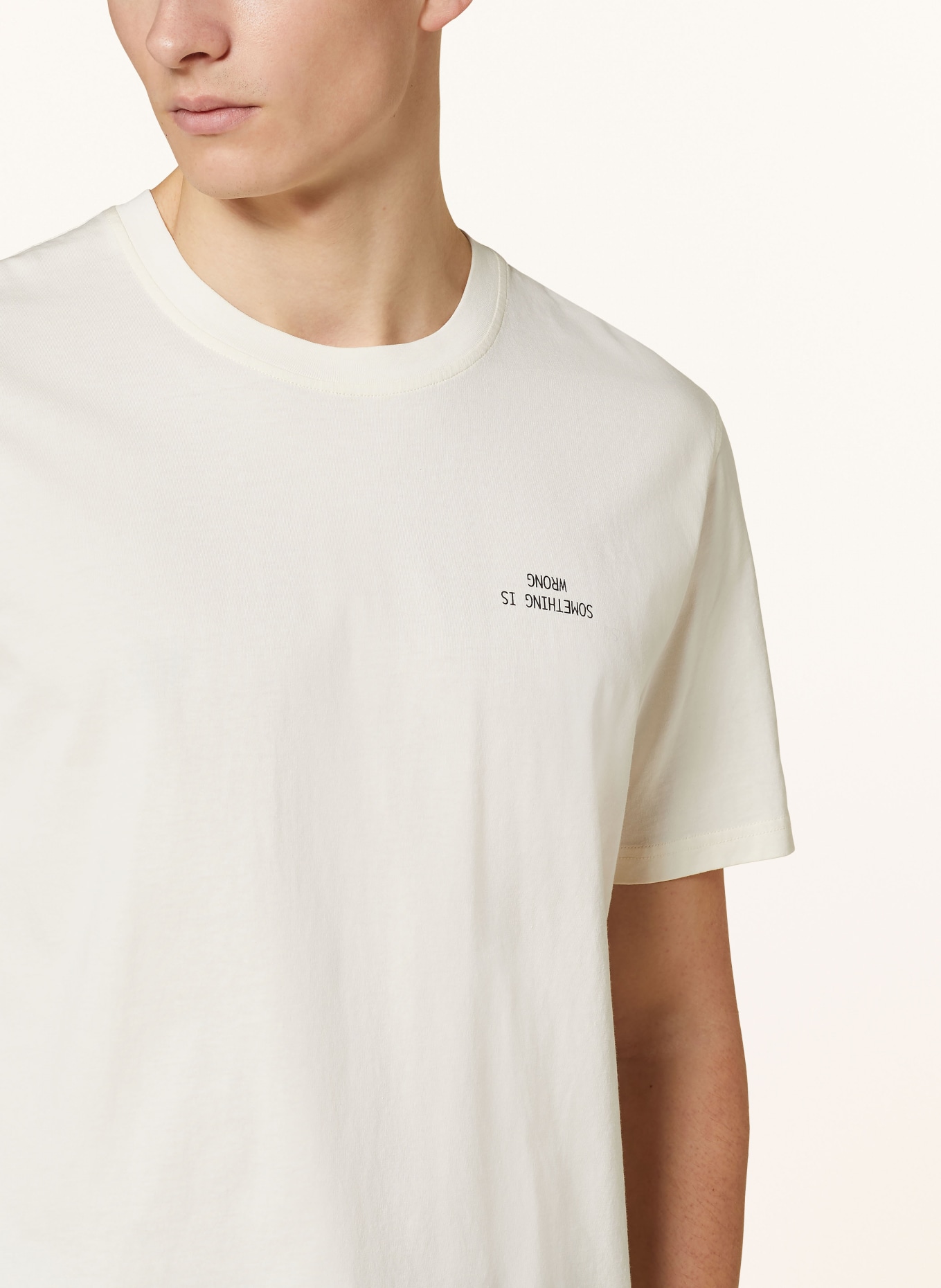 ARMEDANGELS T-shirt AADONI WRONG, Color: CREAM/ BLACK (Image 4)