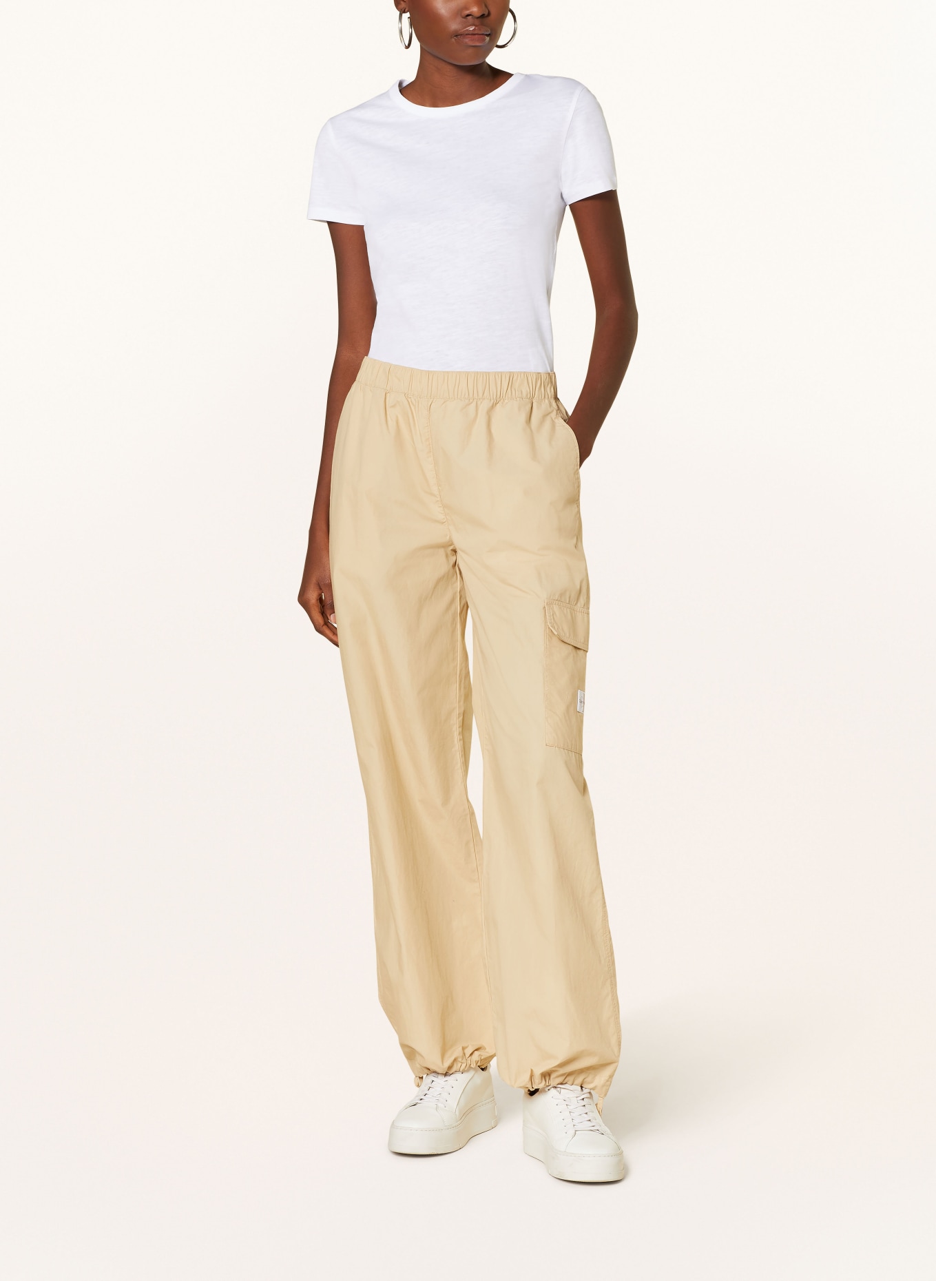 Calvin Klein Jeans Cargo kalhoty, Barva: BÉŽOVÁ (Obrázek 2)