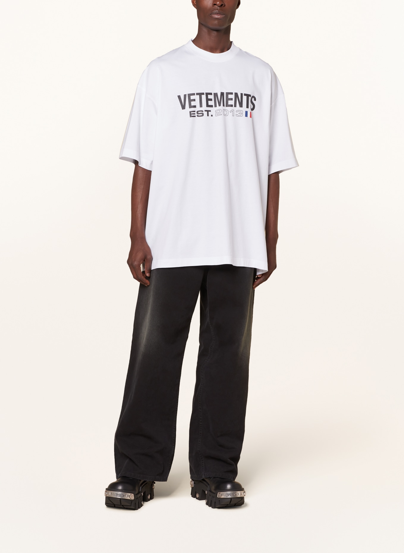 VETEMENTS T-shirt, Color: WHITE/ BLACK (Image 2)