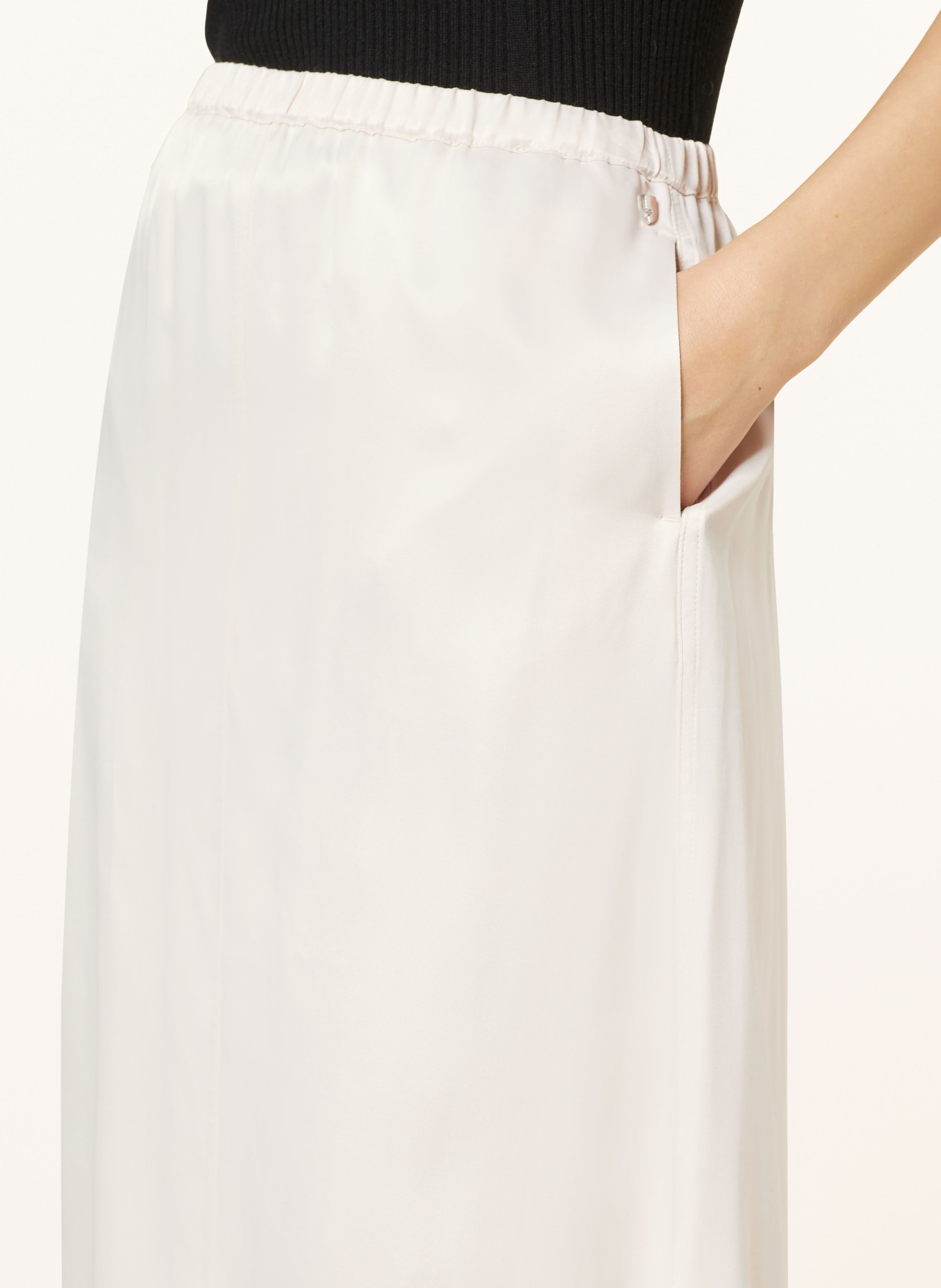 comma Satin skirt, Color: CREAM (Image 4)