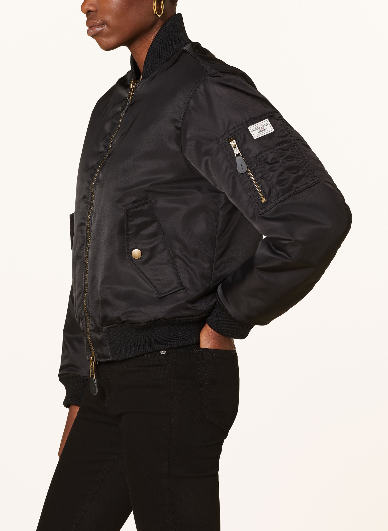 Black guess jacket hotsell