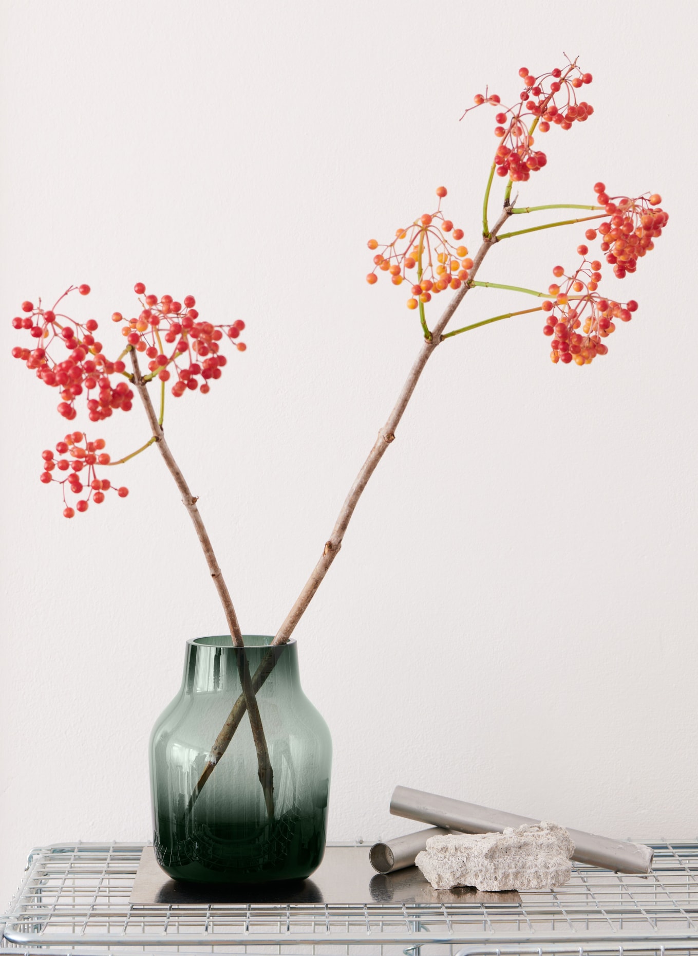 MUUTO Vase SILENT, Color: - Dark Green (Image 2)