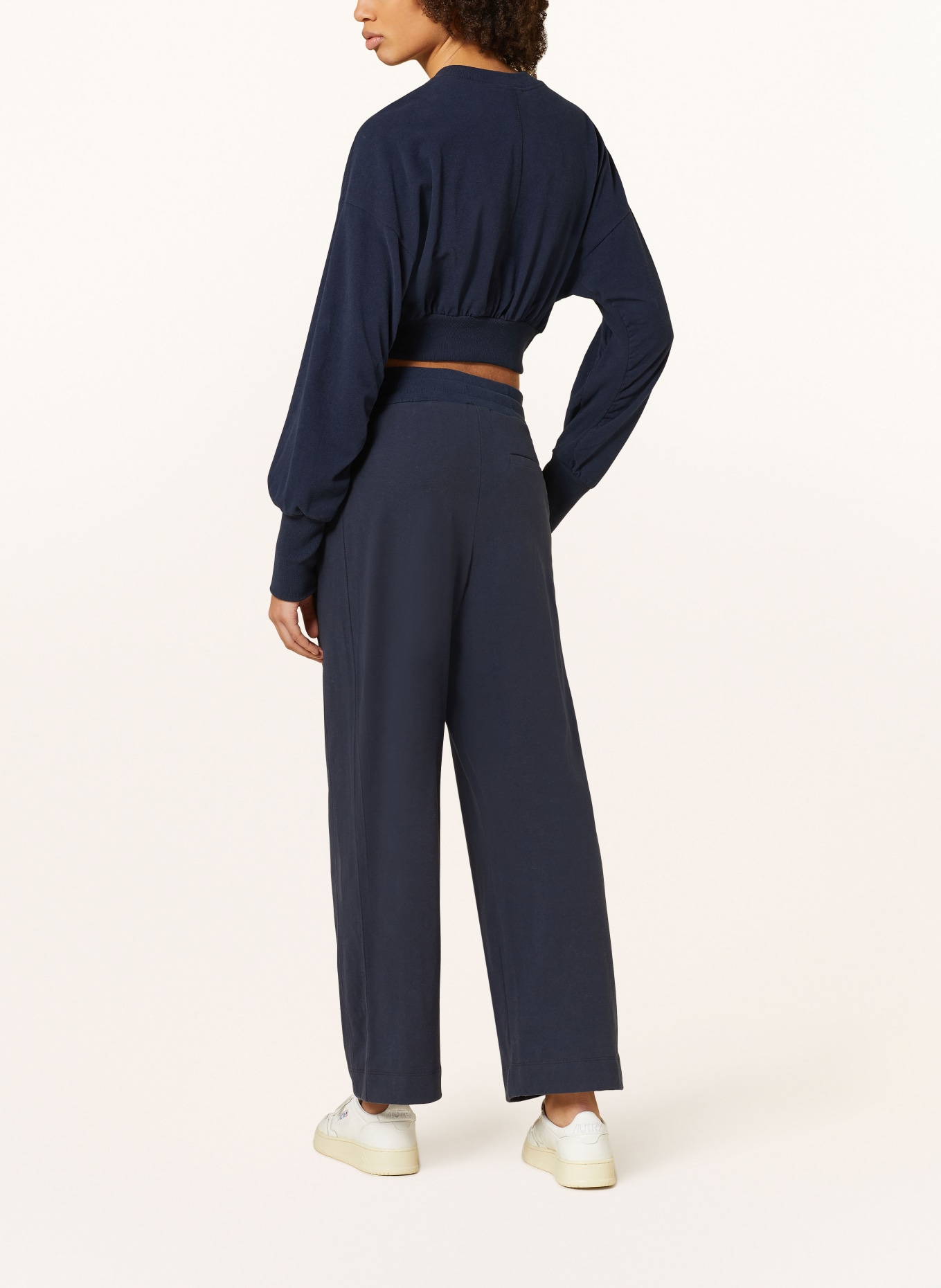 Sweaty Betty Trousers SERENE in jogger style, Color: DARK BLUE (Image 3)