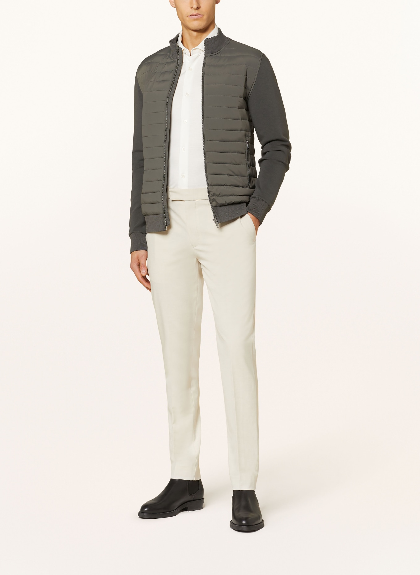 REISS Steppjacke FREDDIE im Materialmix: OLIV