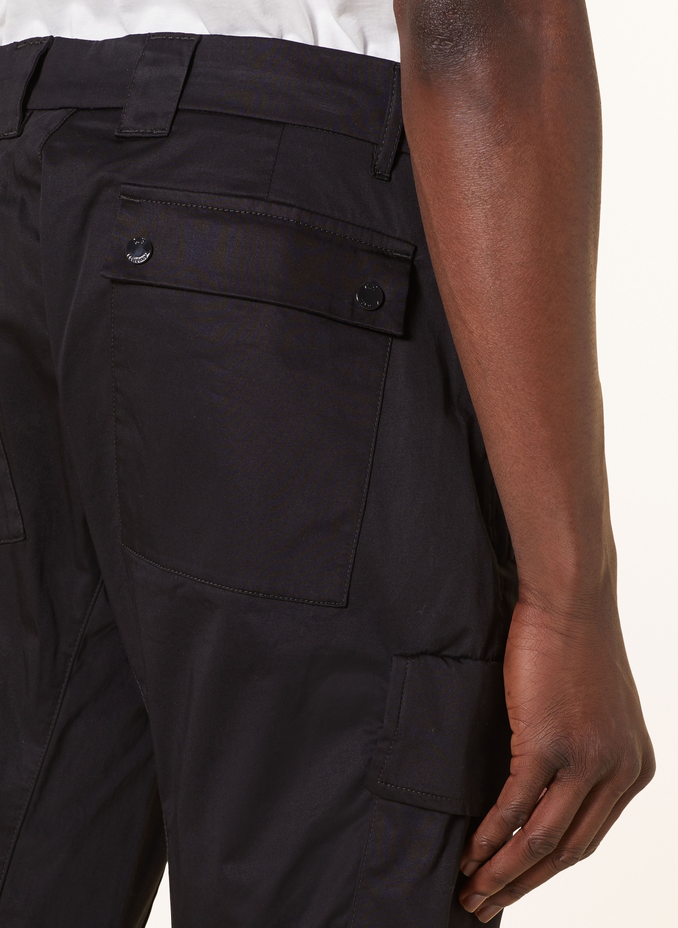 C.P. COMPANY Cargo pants ergonomic fit, Color: BLACK (Image 6)