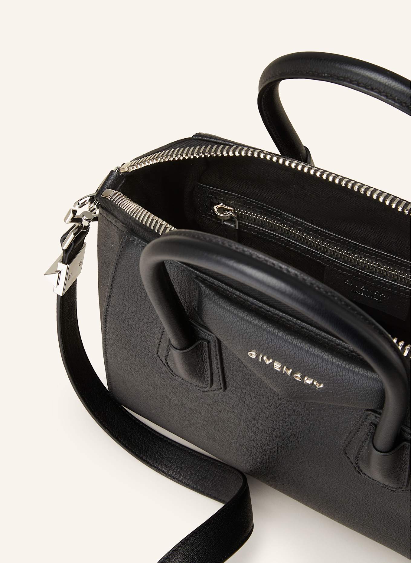 Antigona small bag 2025