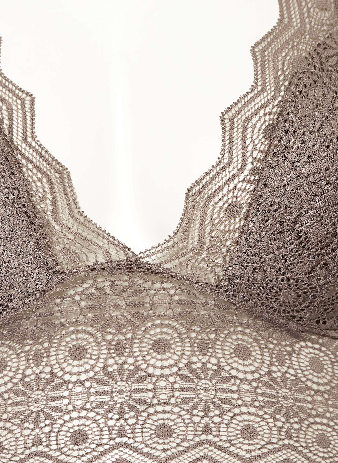 Passionata Bralette: TAUPE