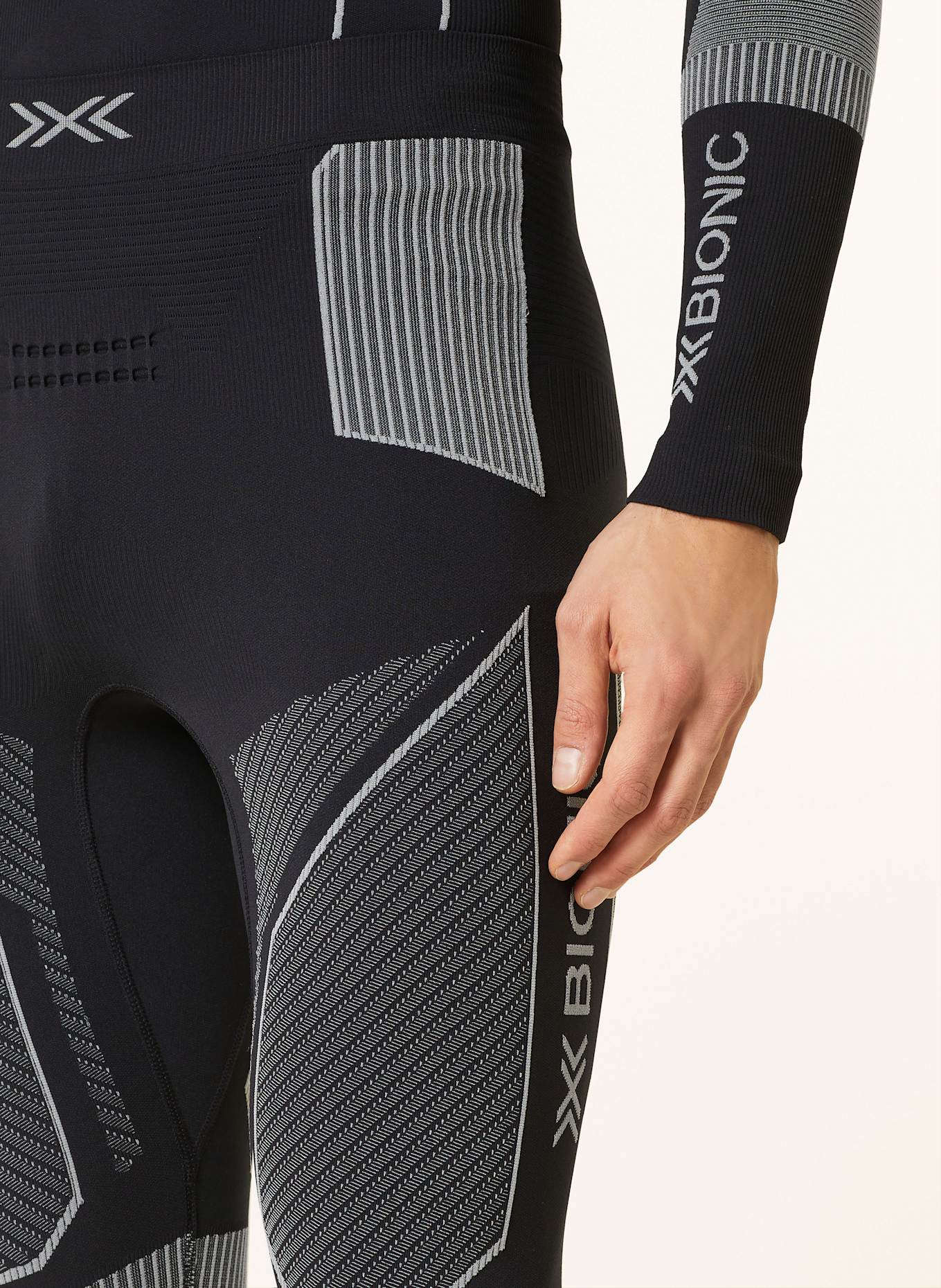 X-BIONIC Funktionswäsche-Hose ENERGY ACCUMULATOR mit verkürzter Beinlänge: SCHWARZ / HELLGRAU