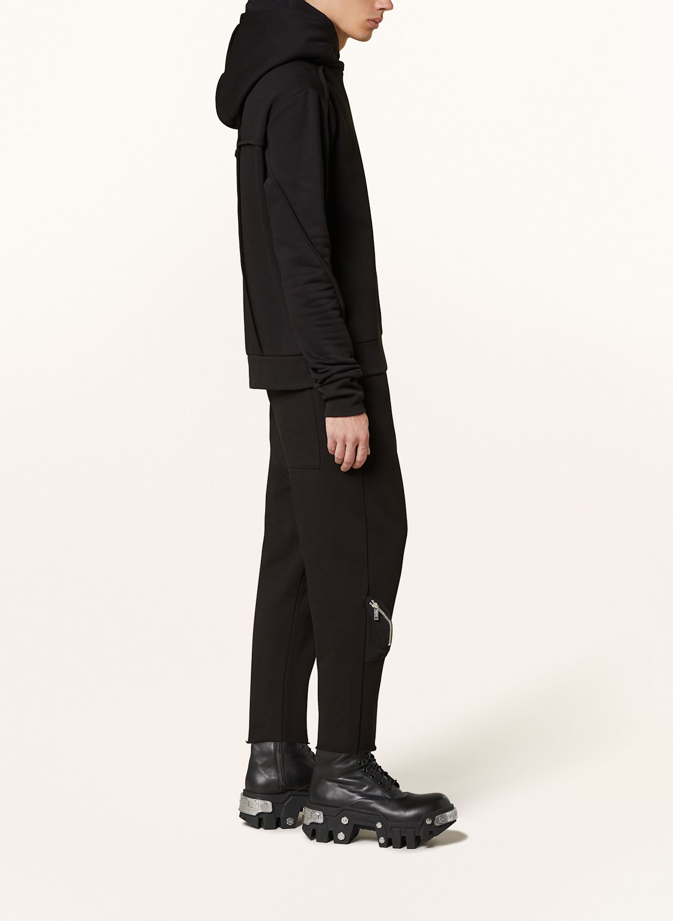 thom/krom Pants in jogger style: BLACK