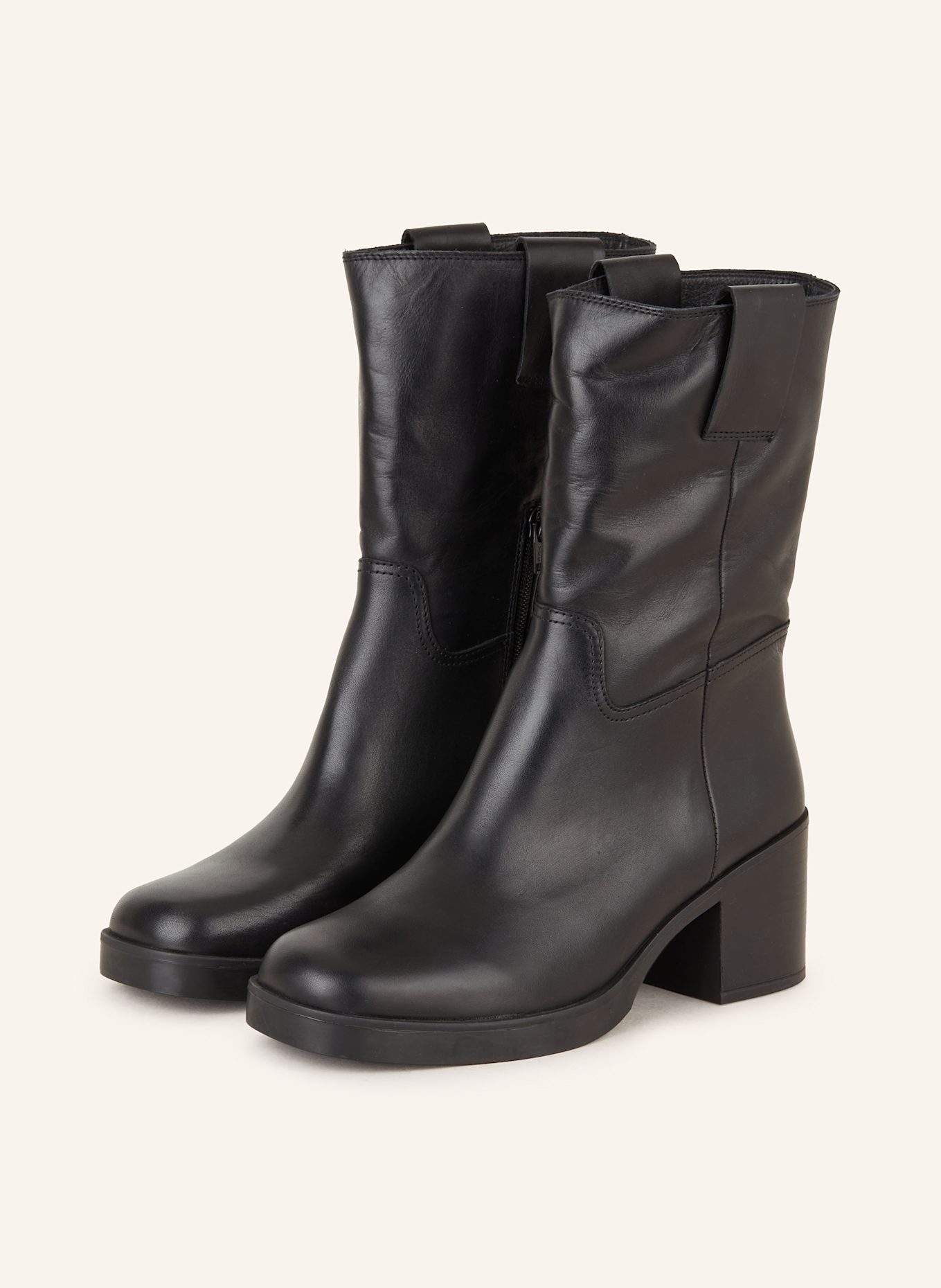 Unisa leather boots sale