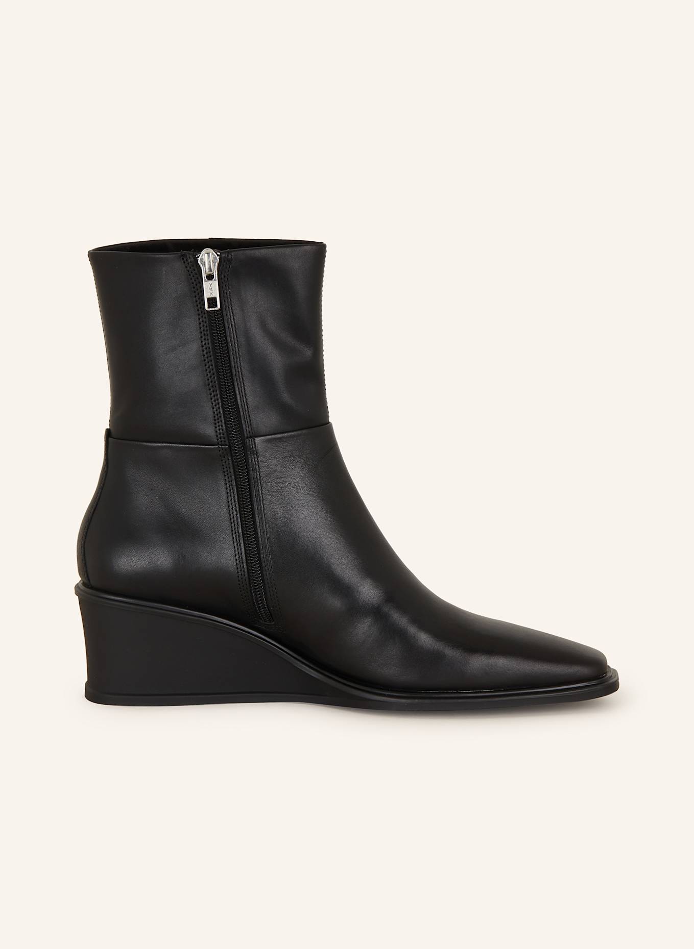 Vagabond wedge boots top