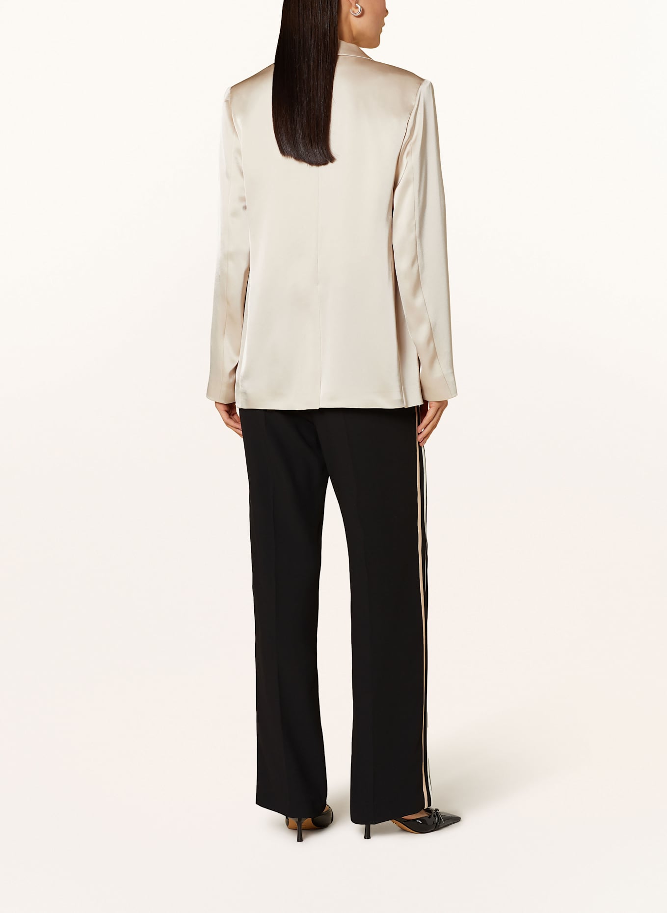 MARC CAIN Satin blazer: 137 bright sandstone