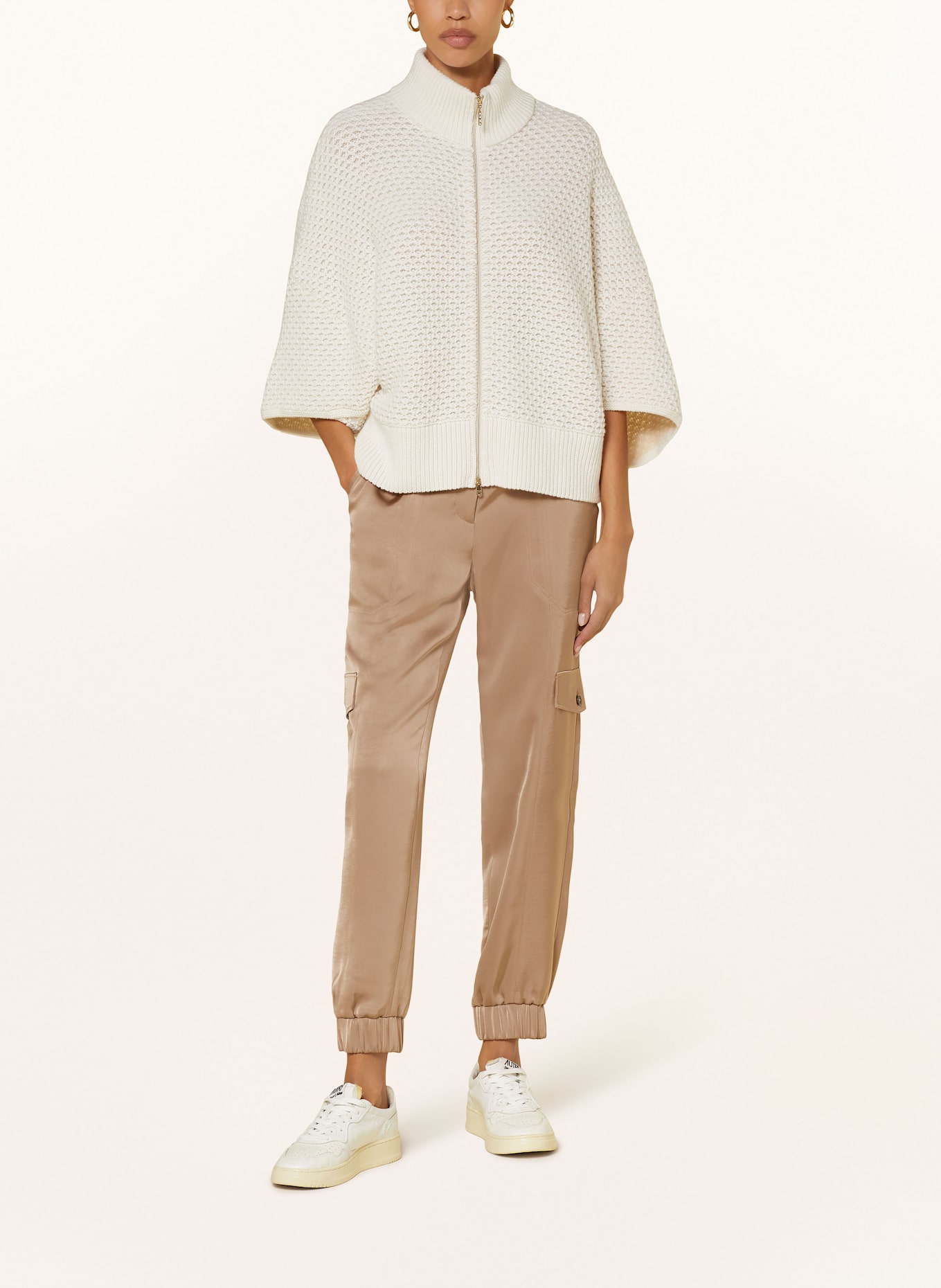 MARC CAIN Bojówki RIDDER z satyny: CAMELOWY