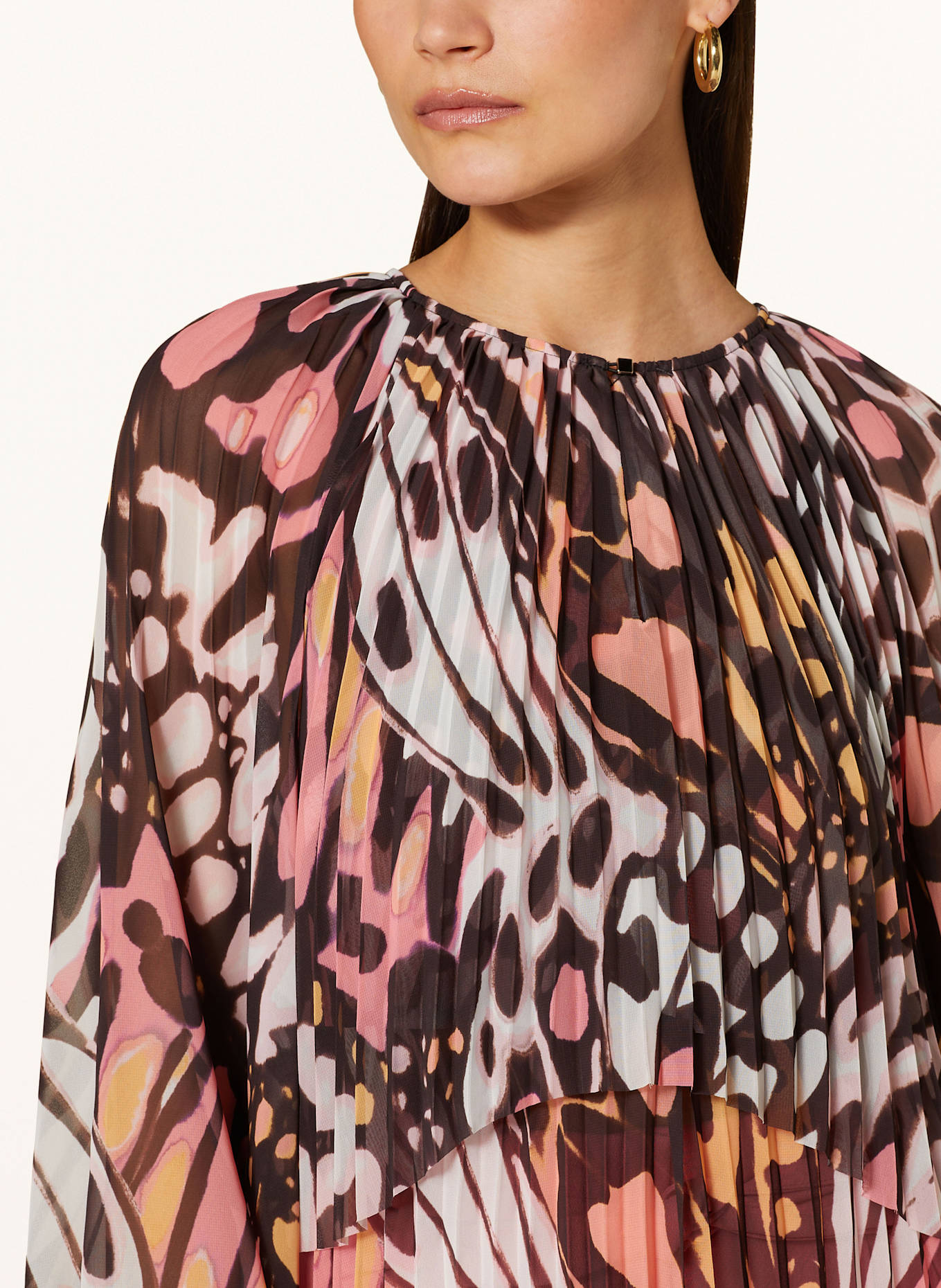 MARC CAIN Blusenshirt mit Plissees: 236 bright candy pink