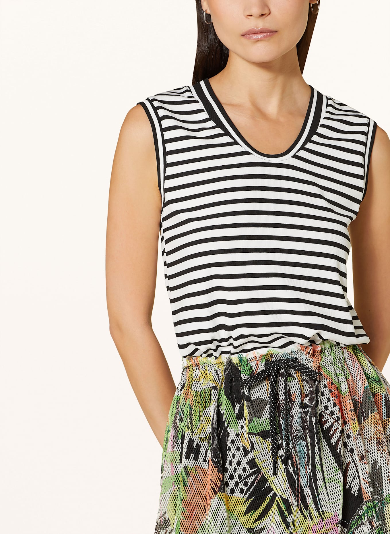 MARC CAIN Kleid im Materialmix: 593 deep olive green