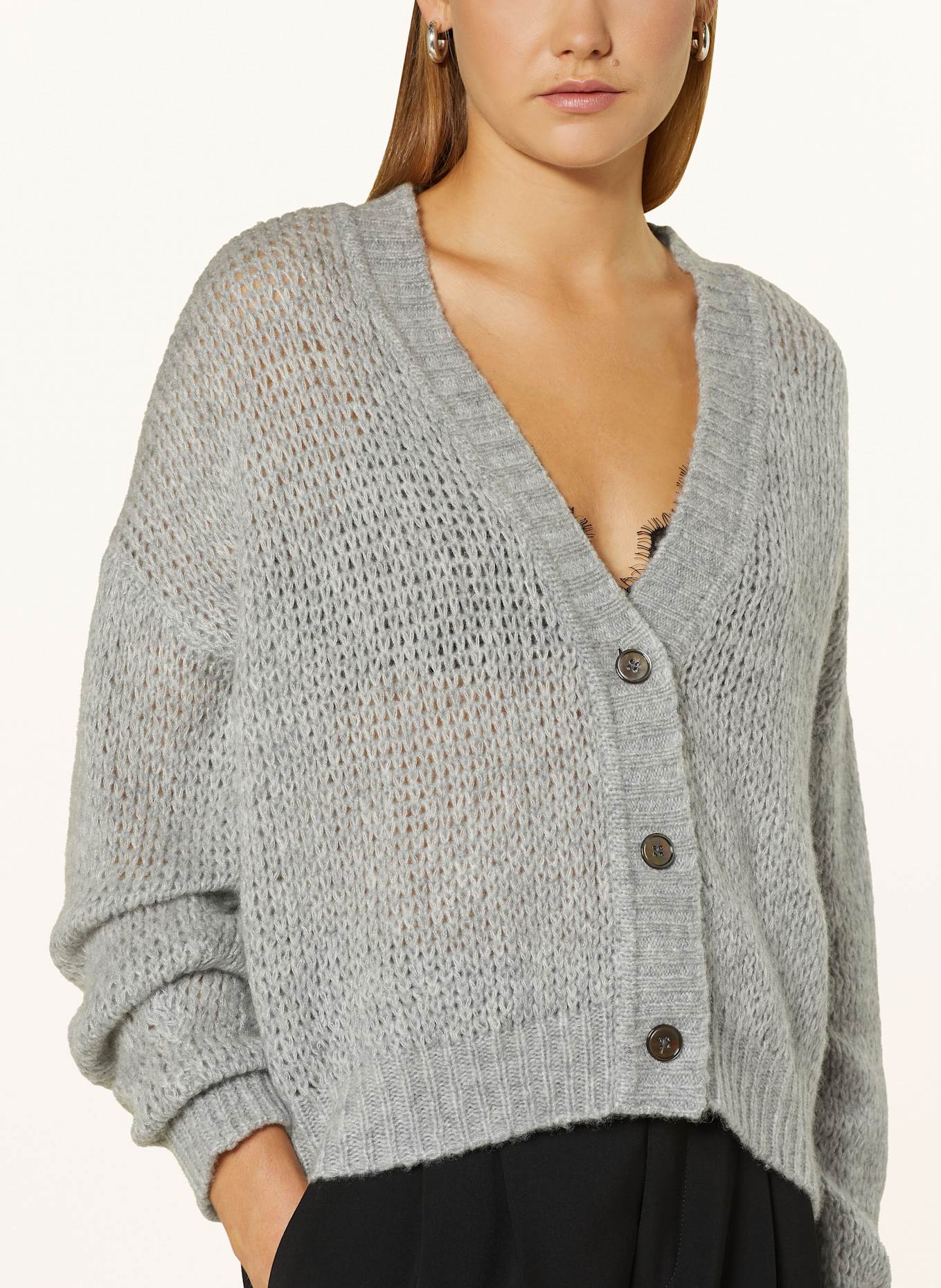 MRS & HUGS Strickjacke: HELLGRAU