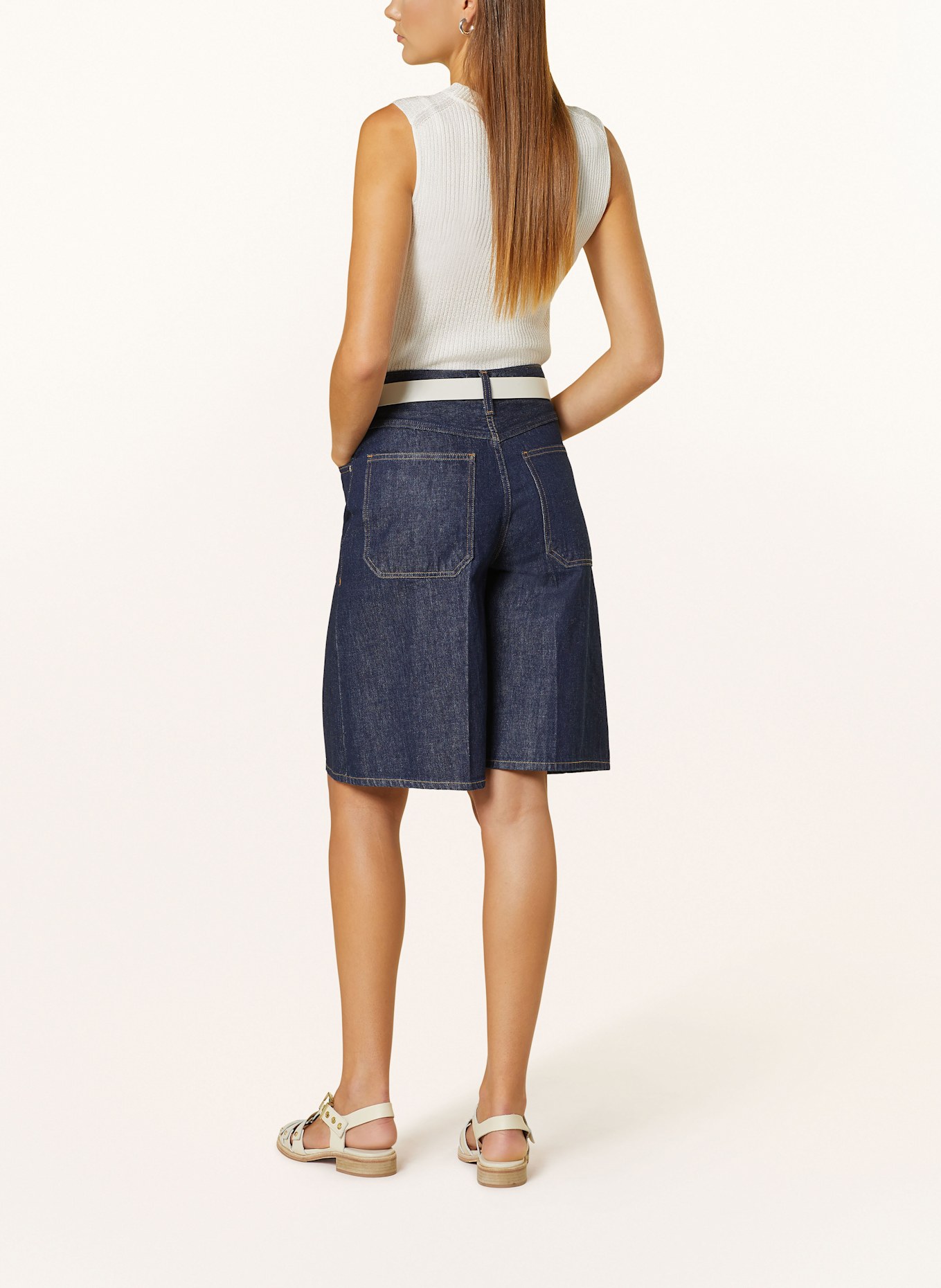 MRS & HUGS Knit top with glitter thread: WHITE