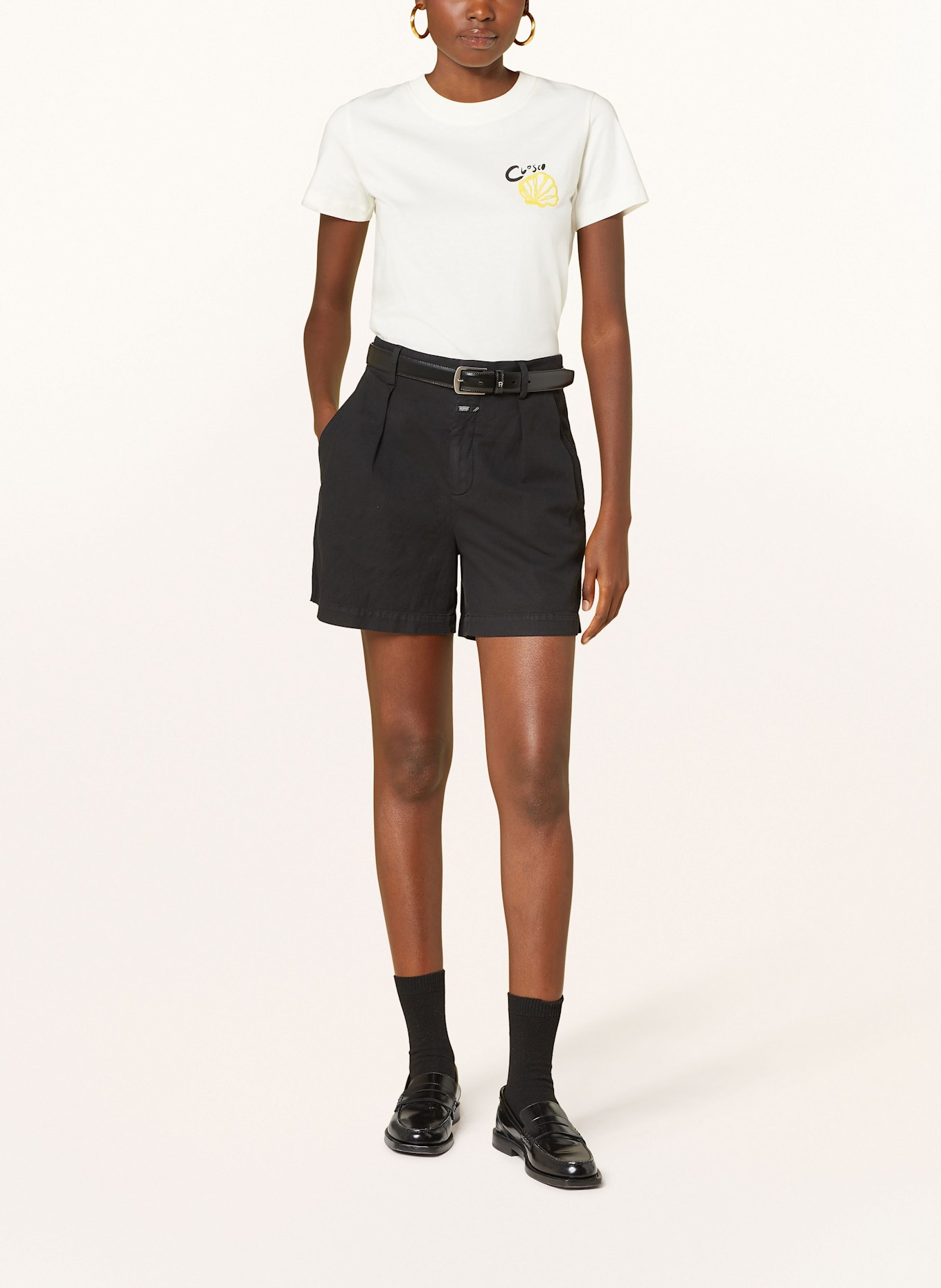 CLOSED Shorts REVYL: SCHWARZ