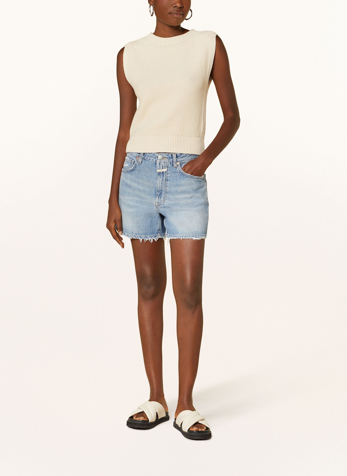 CLOSED Pullunder: CREME