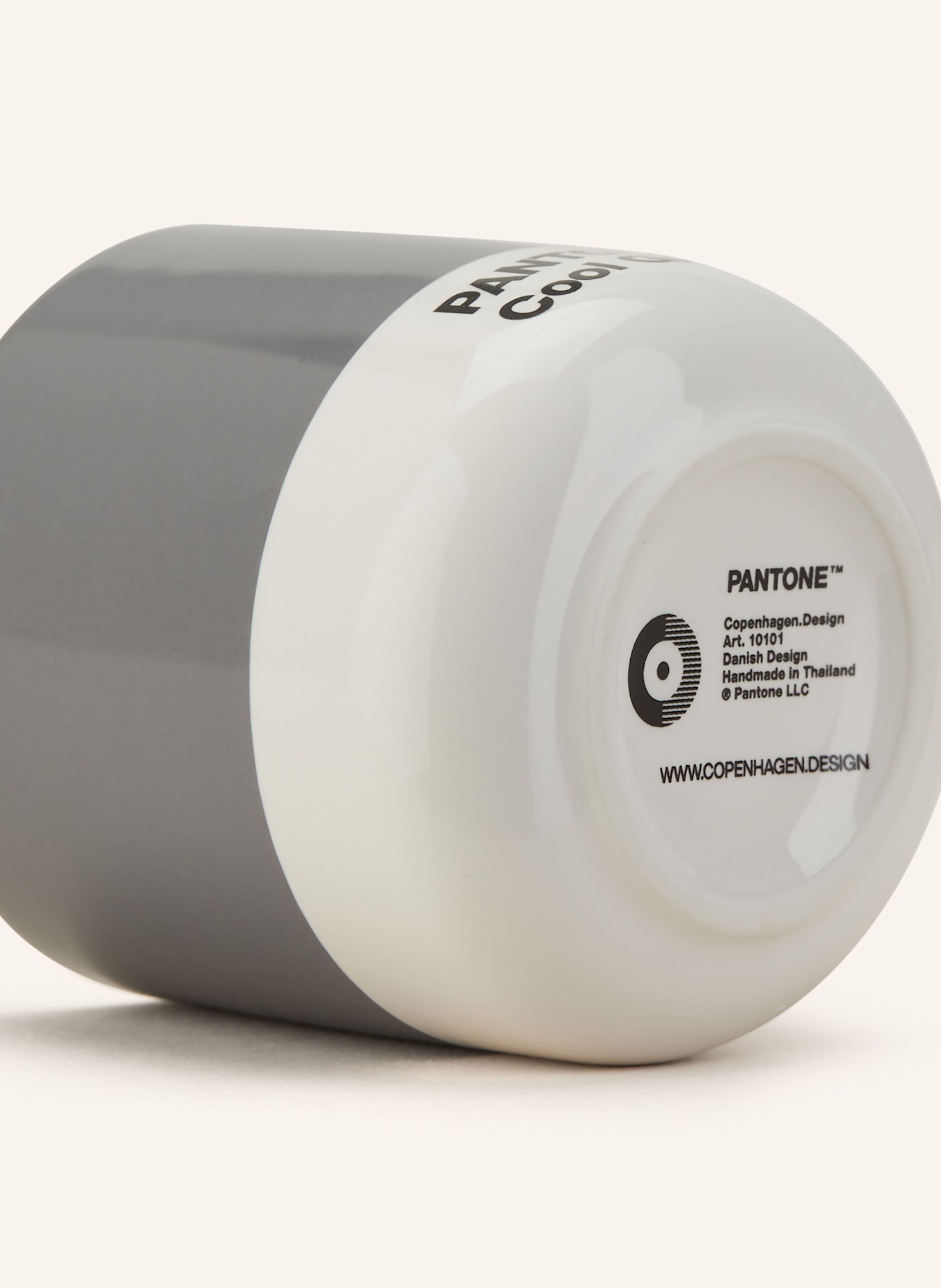 PANTONE Macchiato-Becher: DUNKELGRAU