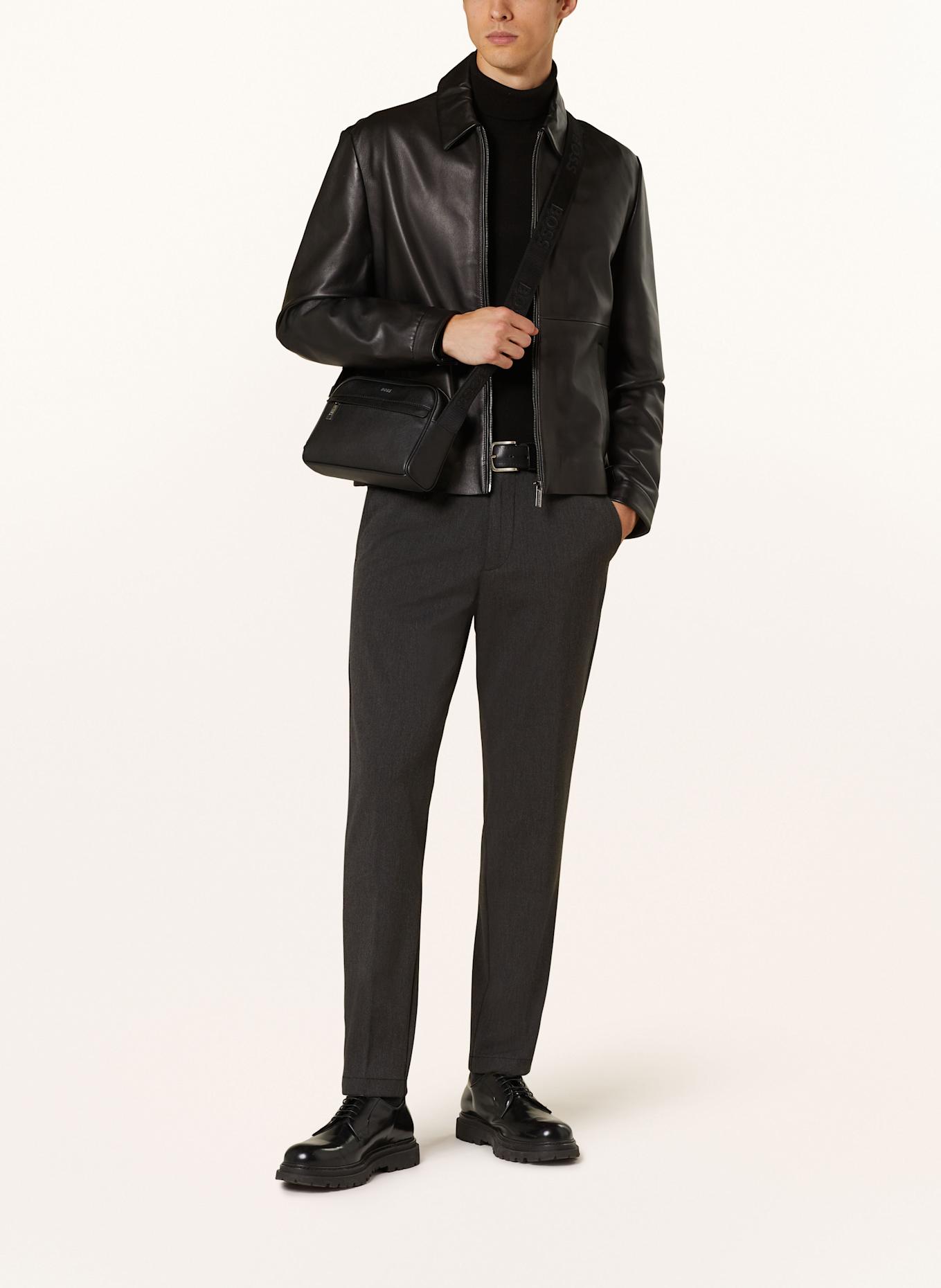 BOSS Chino kalhoty KAITON Slim Fit, Barva: ČERNÁ (Obrázek 2)