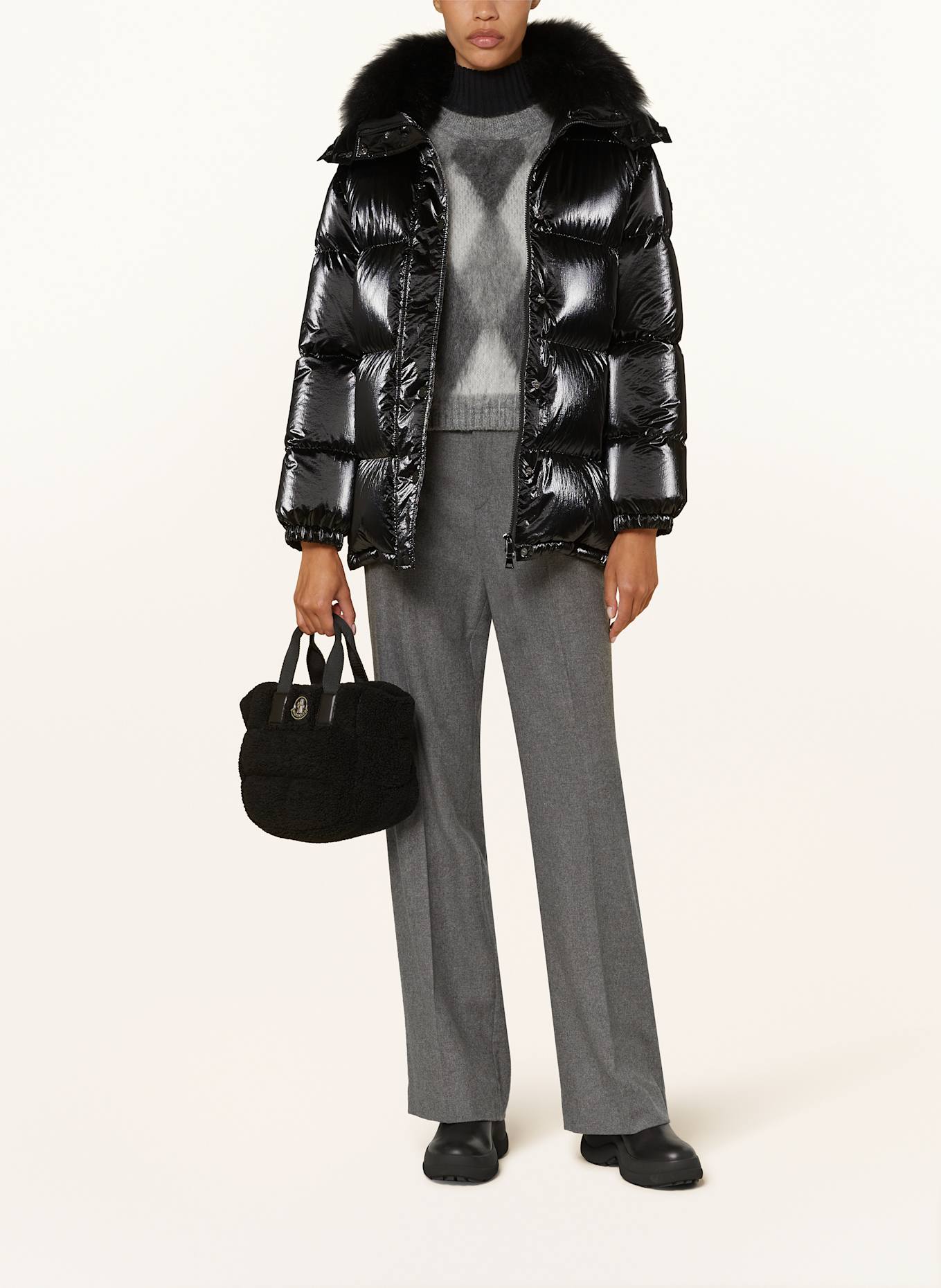 MONCLER Daunenjacke HANAU mit abnehmbarer Kapuze und Kunstfell: SCHWARZ