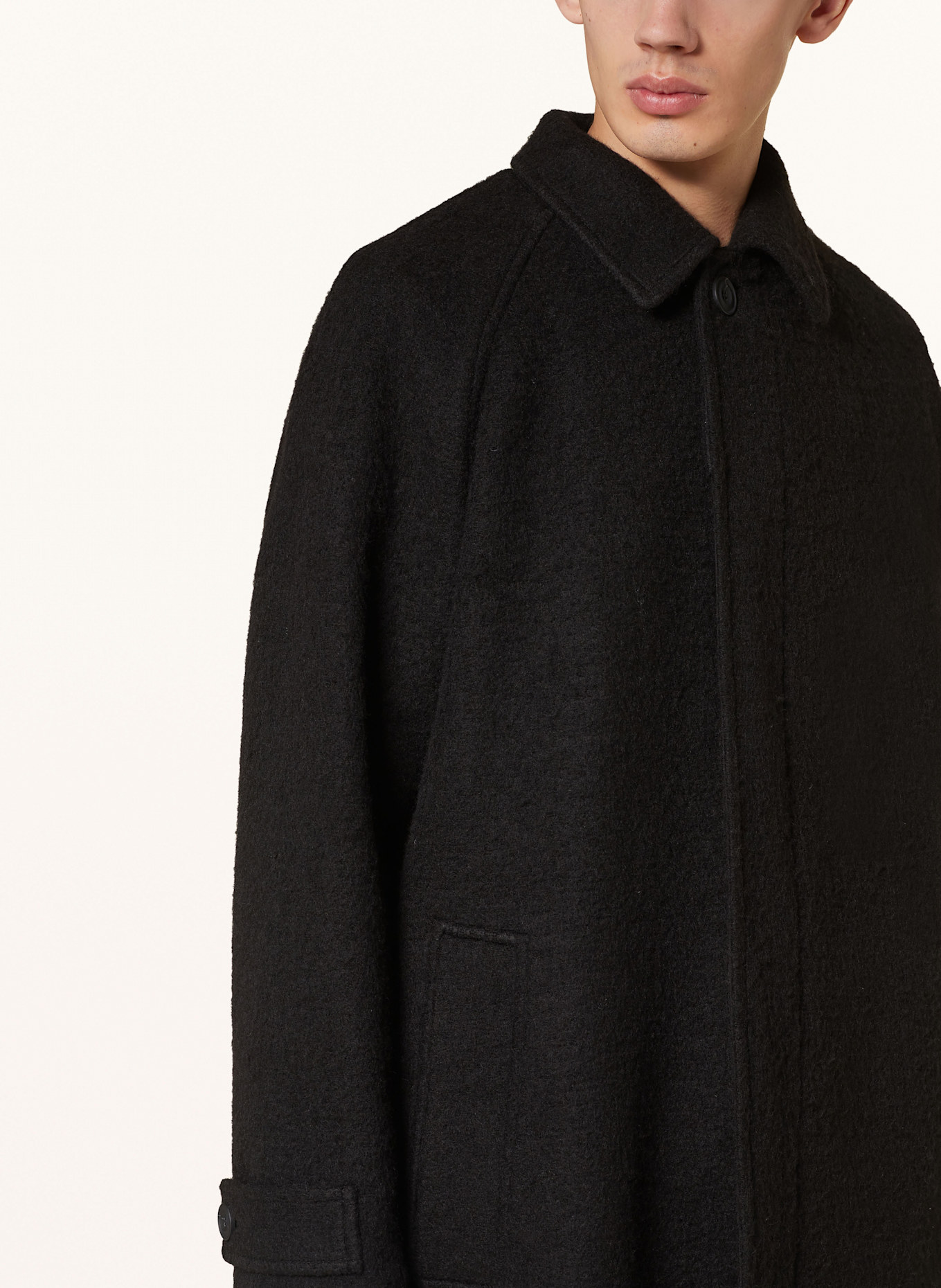 HUGO Coat MAUREL2441: BLACK